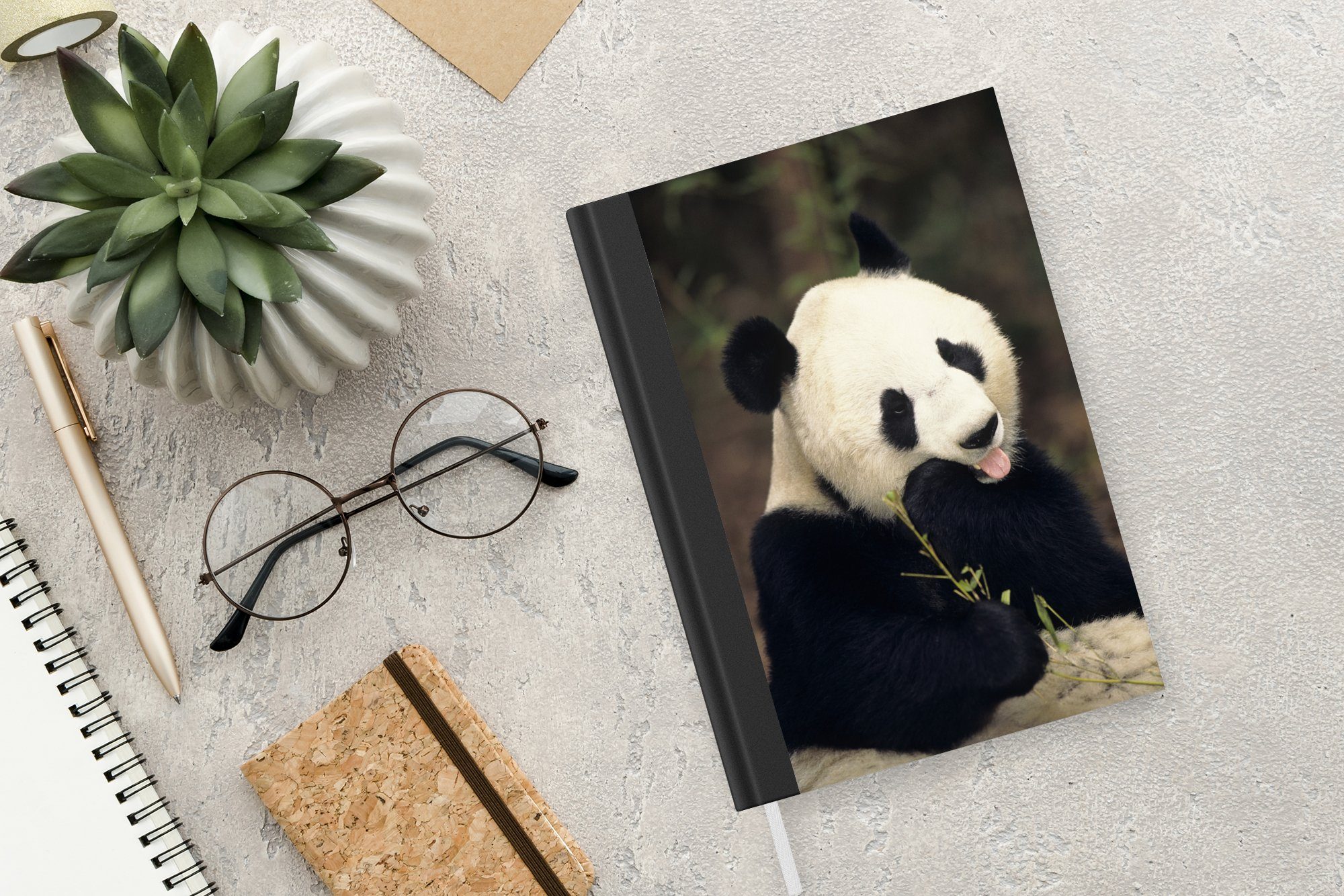 MuchoWow Notizbuch Panda - Merkzettel, Haushaltsbuch Bambus Journal, 98 A5, Seiten, Essen, - Tagebuch, Notizheft