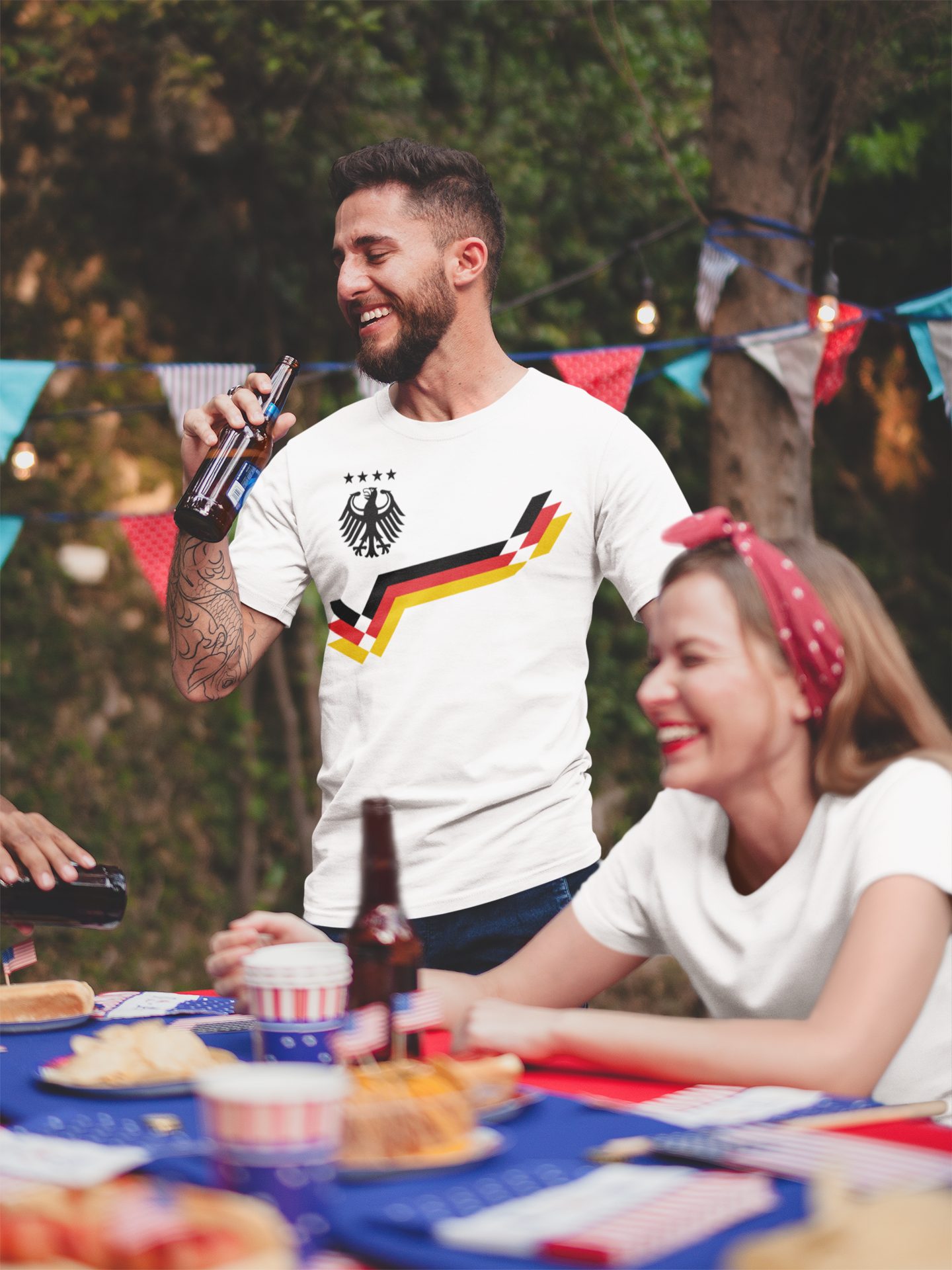 Youth Designz T-Shirt Deutschland Shirt Retro Fußball Trikot WM 2026 mit modischem Frontprint