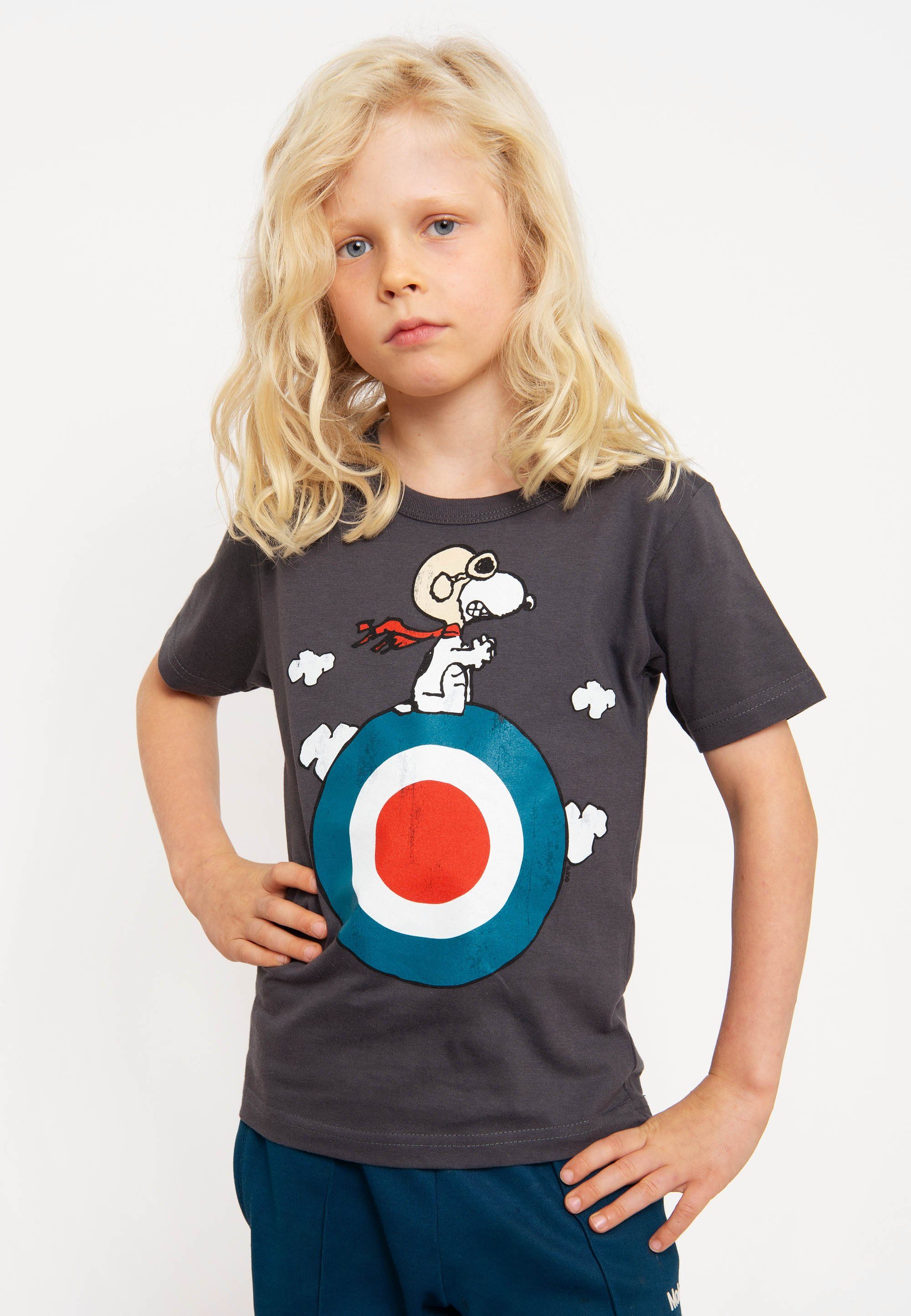 seine Snoopy Print, - LOGOSHIRT T-Shirt lizenziertem dank mit Peanuts Einlaufvorbehandlung Form Behält