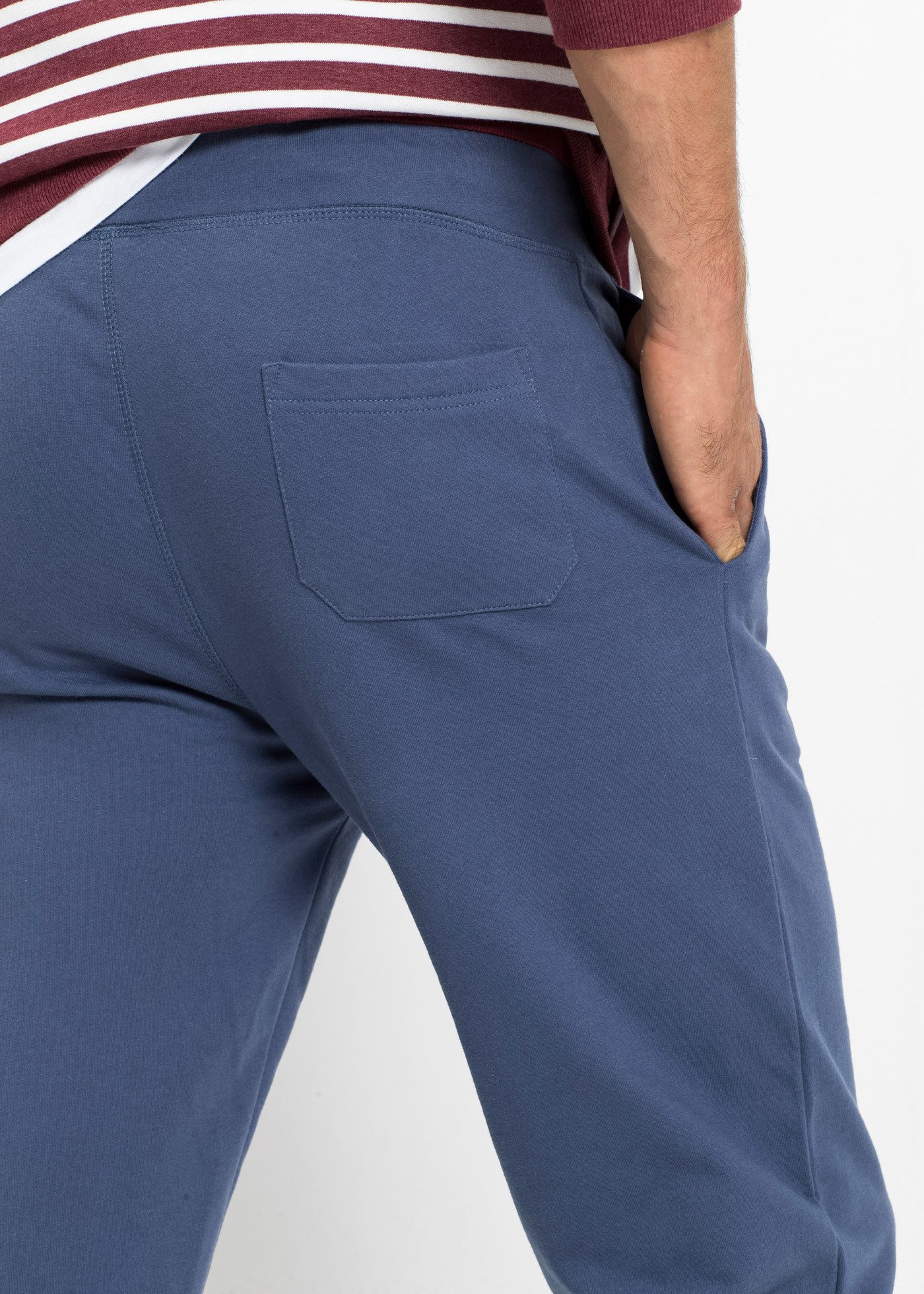 bonprix Jogginghose mit elastischem Bund, mit Kordelzug, regular fit, mit Gesäßtasche