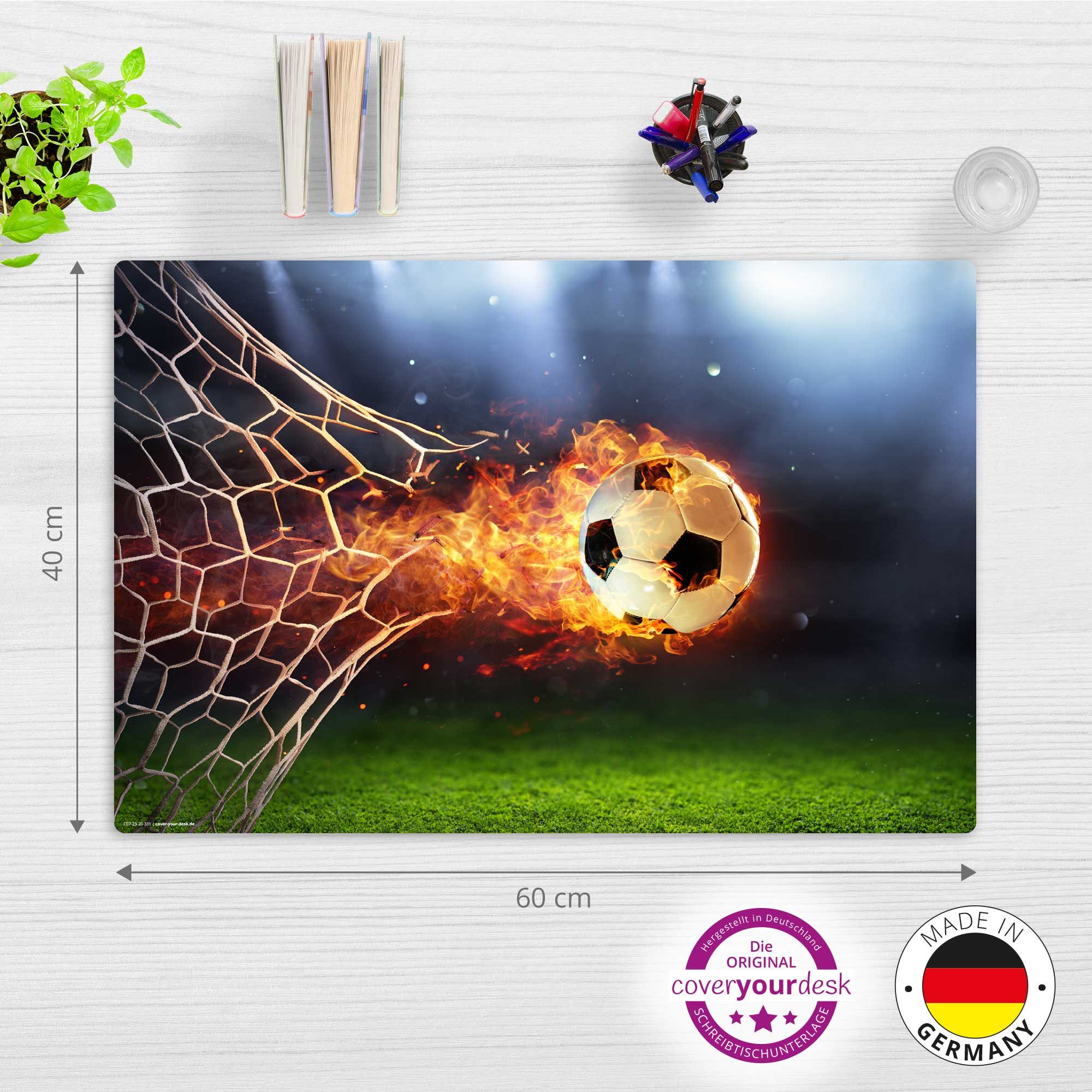 cover-your-desk.de Schreibtischunterlage abwaschbar - Flammender Fußball für Kinder - Made in Germany