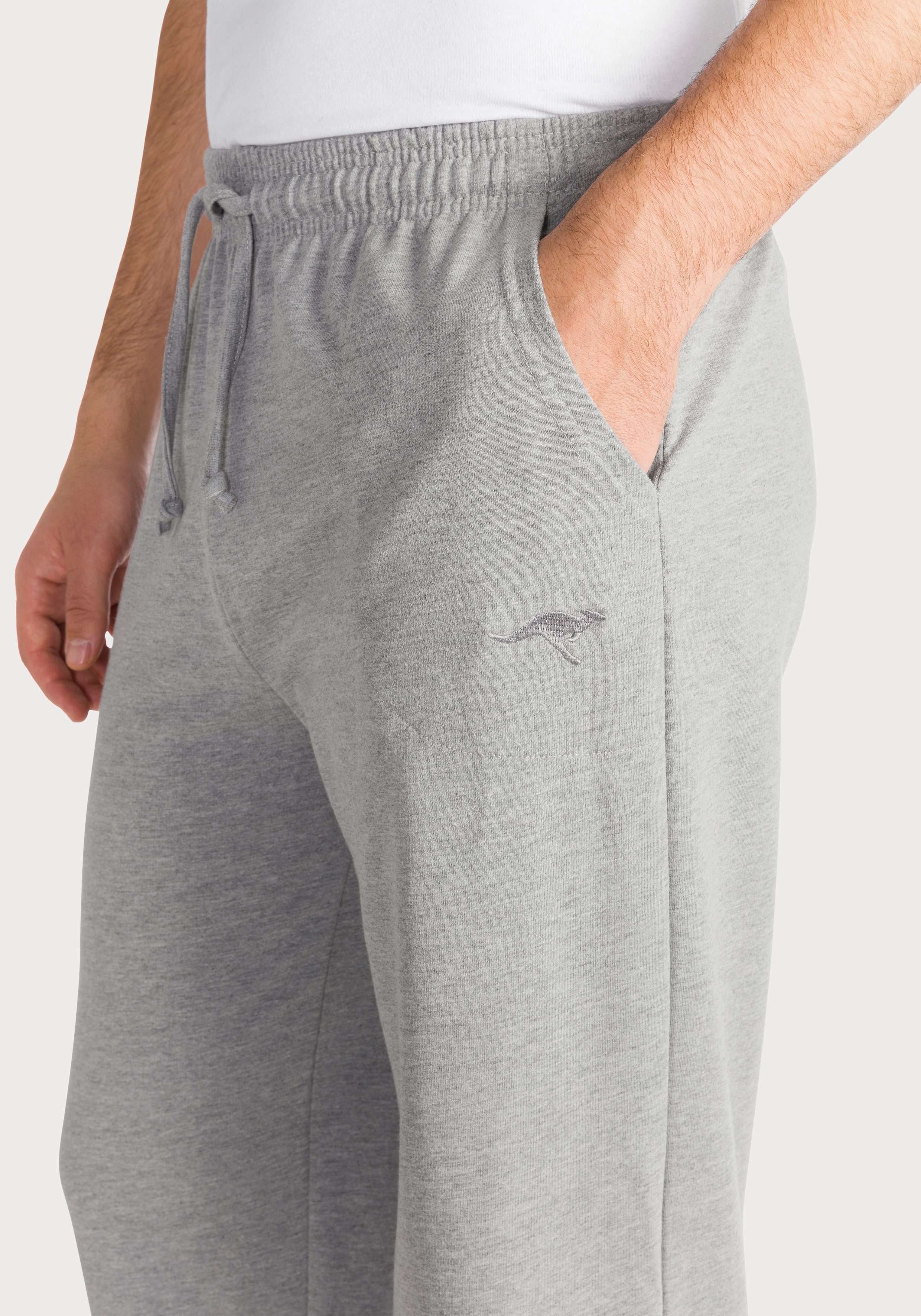 KangaROOS Sweathose Jogginghose in legerer Weite