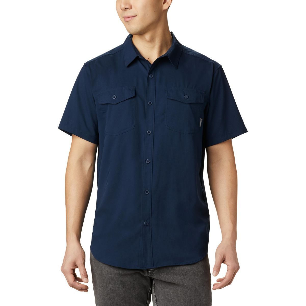 Columbia Outdoorbluse Utilizer II Solid Short Sleeve Shirt Ideales Hemd für Outdoor-Abenteuer, das Feuchtigkeit ableitet