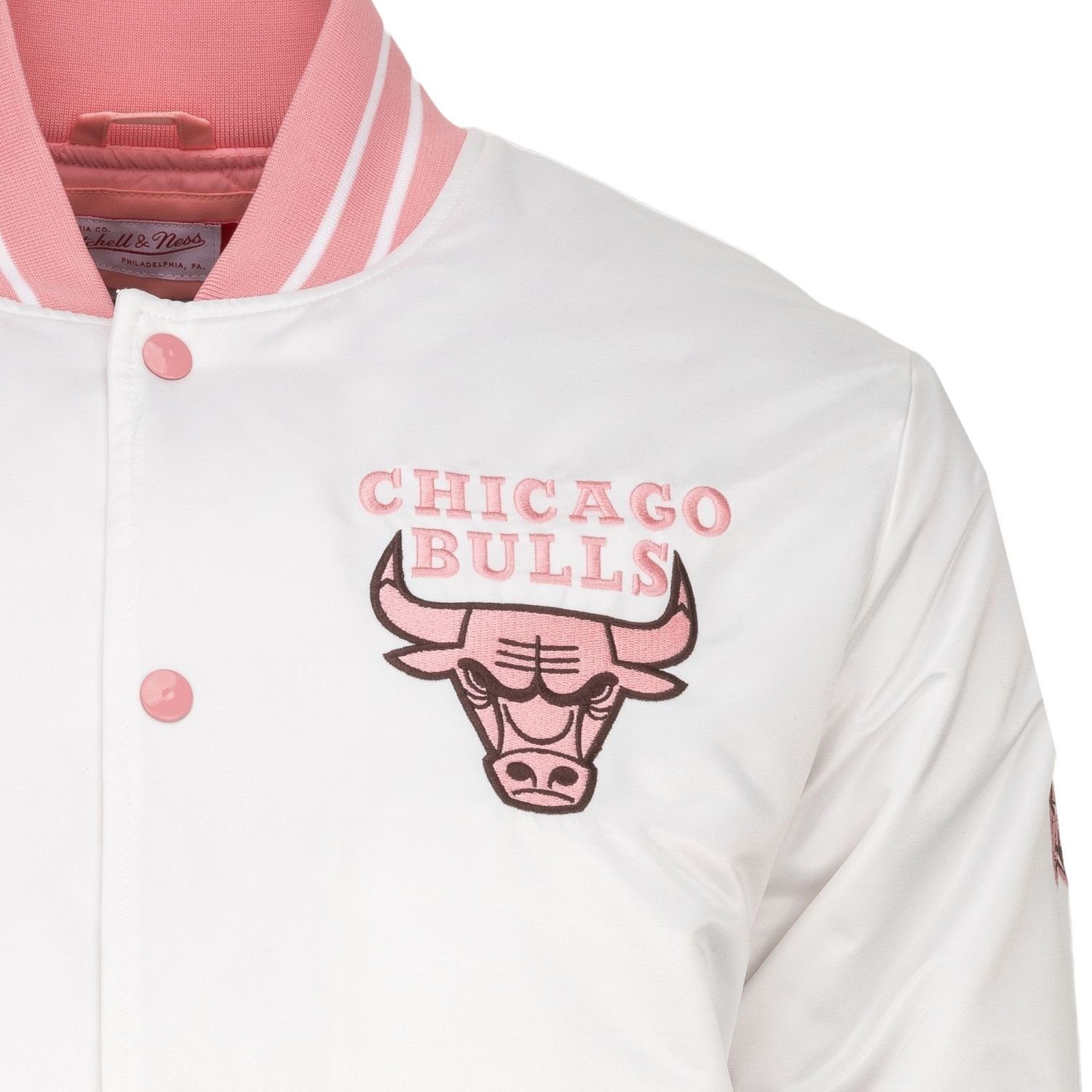 Satin College Bulls Ness FINALS Collegejacke & Chicago Mitchell