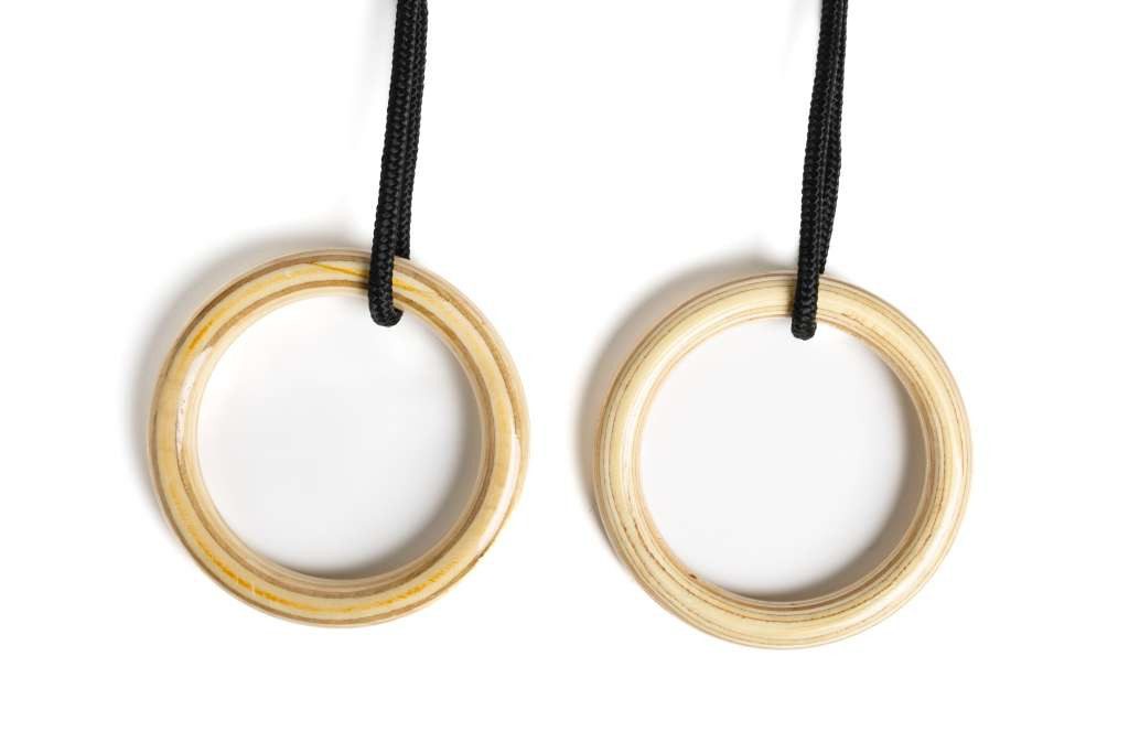 DICE Einzelschaukel Turnringe aus Holz mit schwarzem geflochtenem Seil, passend für BERG Playbase