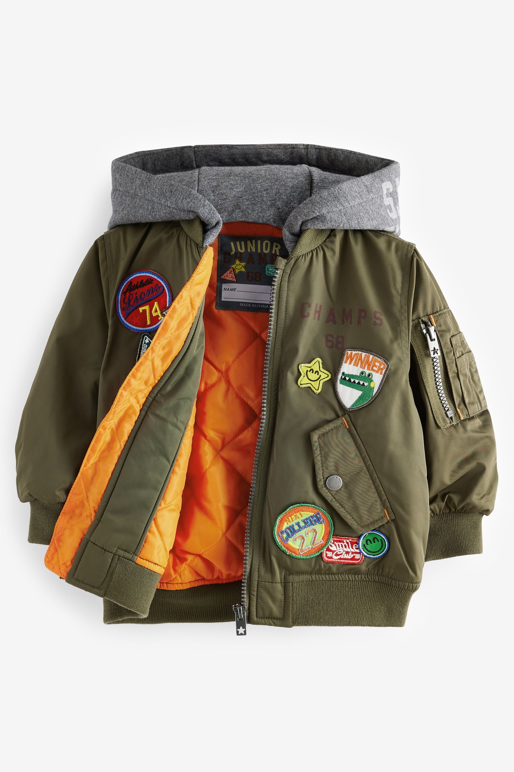 Next Bomberjacke Bomberjacke mit Kapuze aus Jersey und Badge (1-St)