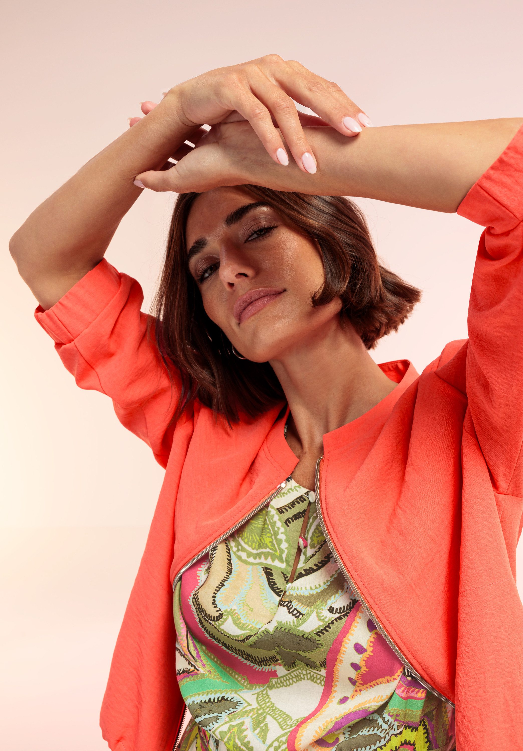 bianca Blouson RACHEL mit Stehkragen in Trendfarbe