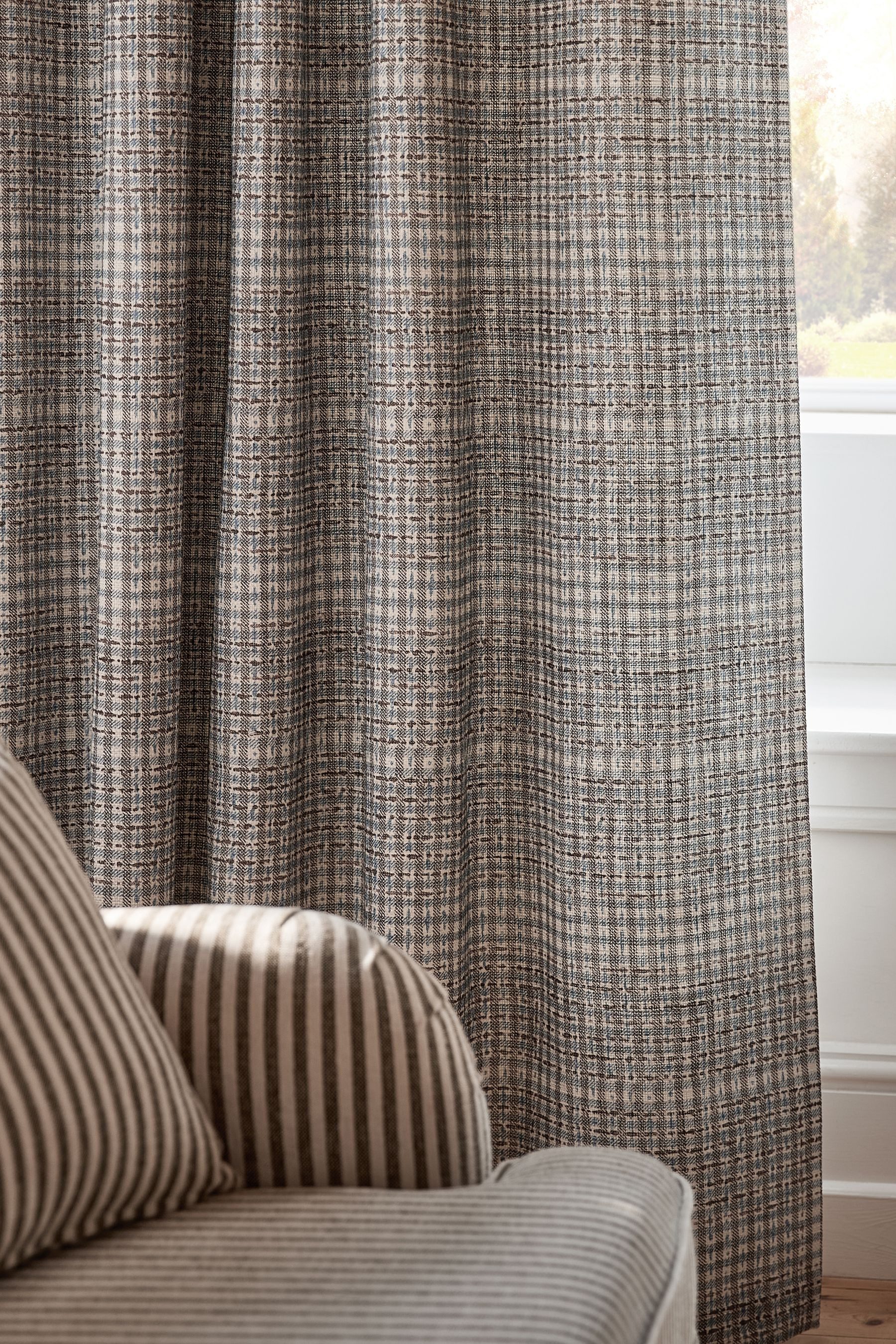 Next Vorhang Simplicity Karierte, gefütterte Ösenvorhänge (2 St)