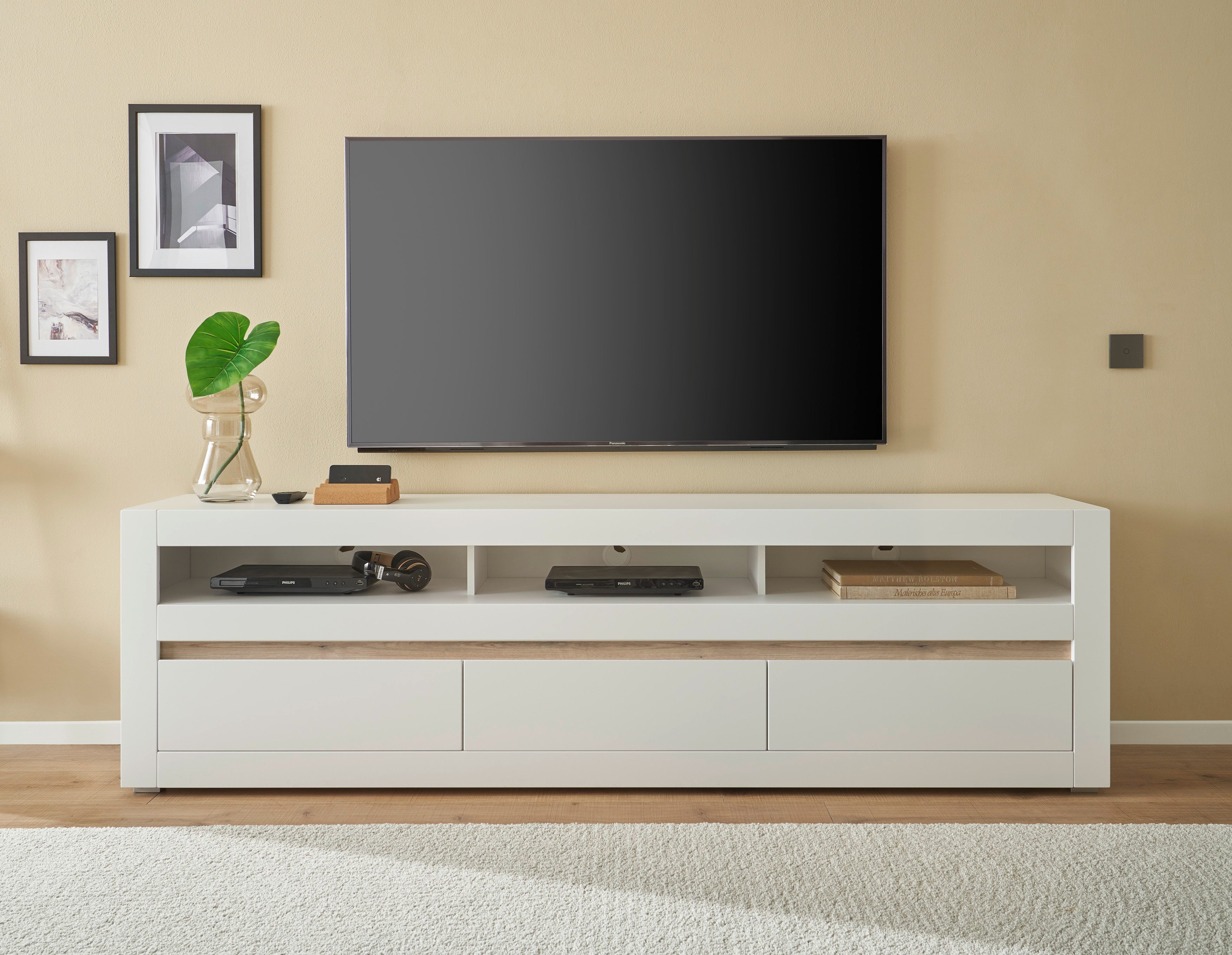 INOSIGN Lowboard Chester, moderner TV-Unterschrank, Kommode günstig online kaufen
