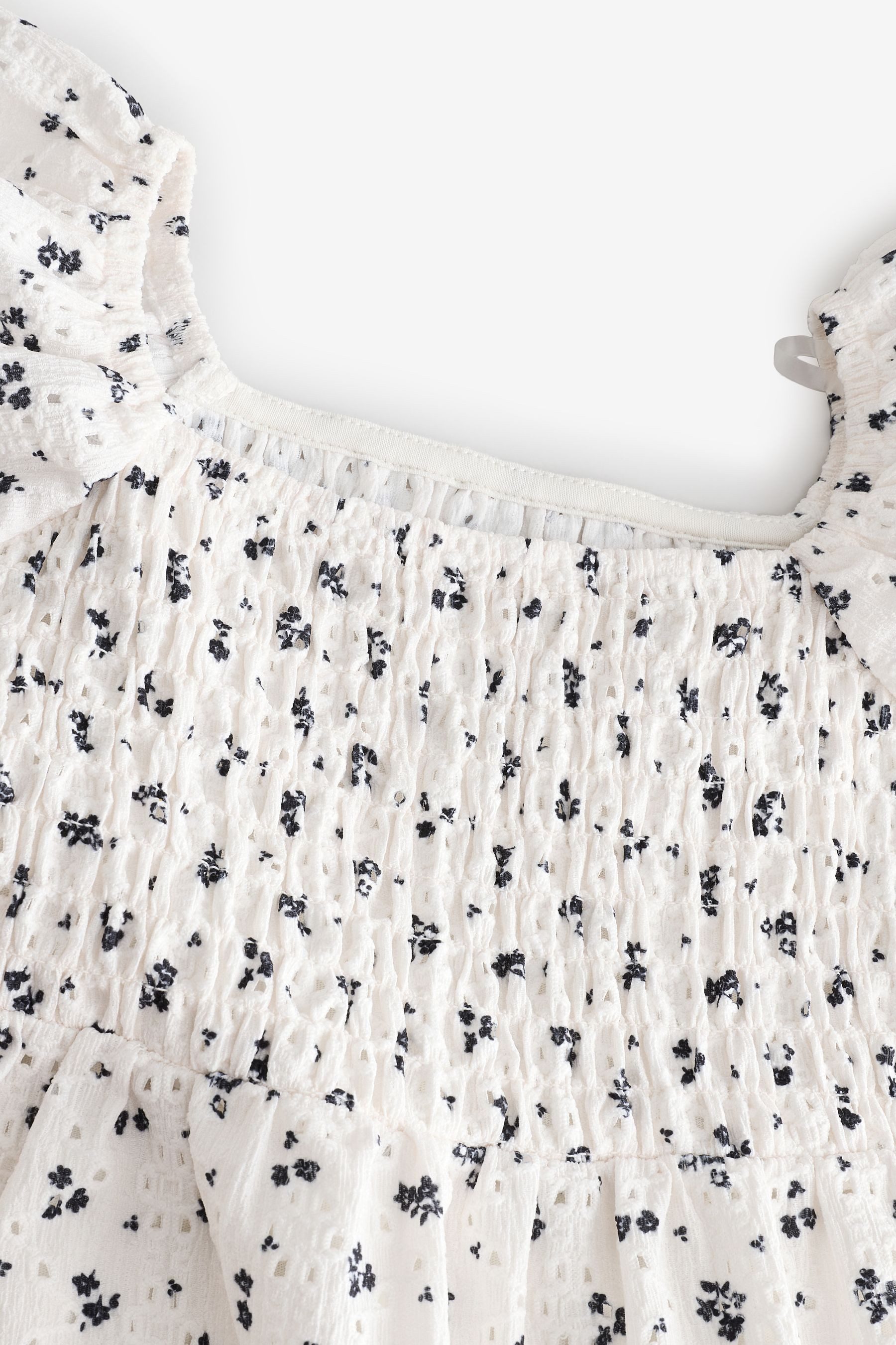 Next Spitzenkleid Mehrlagiges besticktes Kleid (1-tlg)