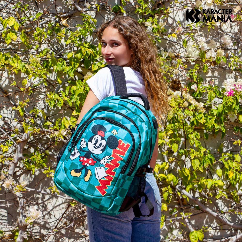 Karactermania Freizeitrucksack Disney Minnie Maus großer Rucksack Tagesrucksack Alltagsrucksack, USB-Anschluss für elektronische Geräte