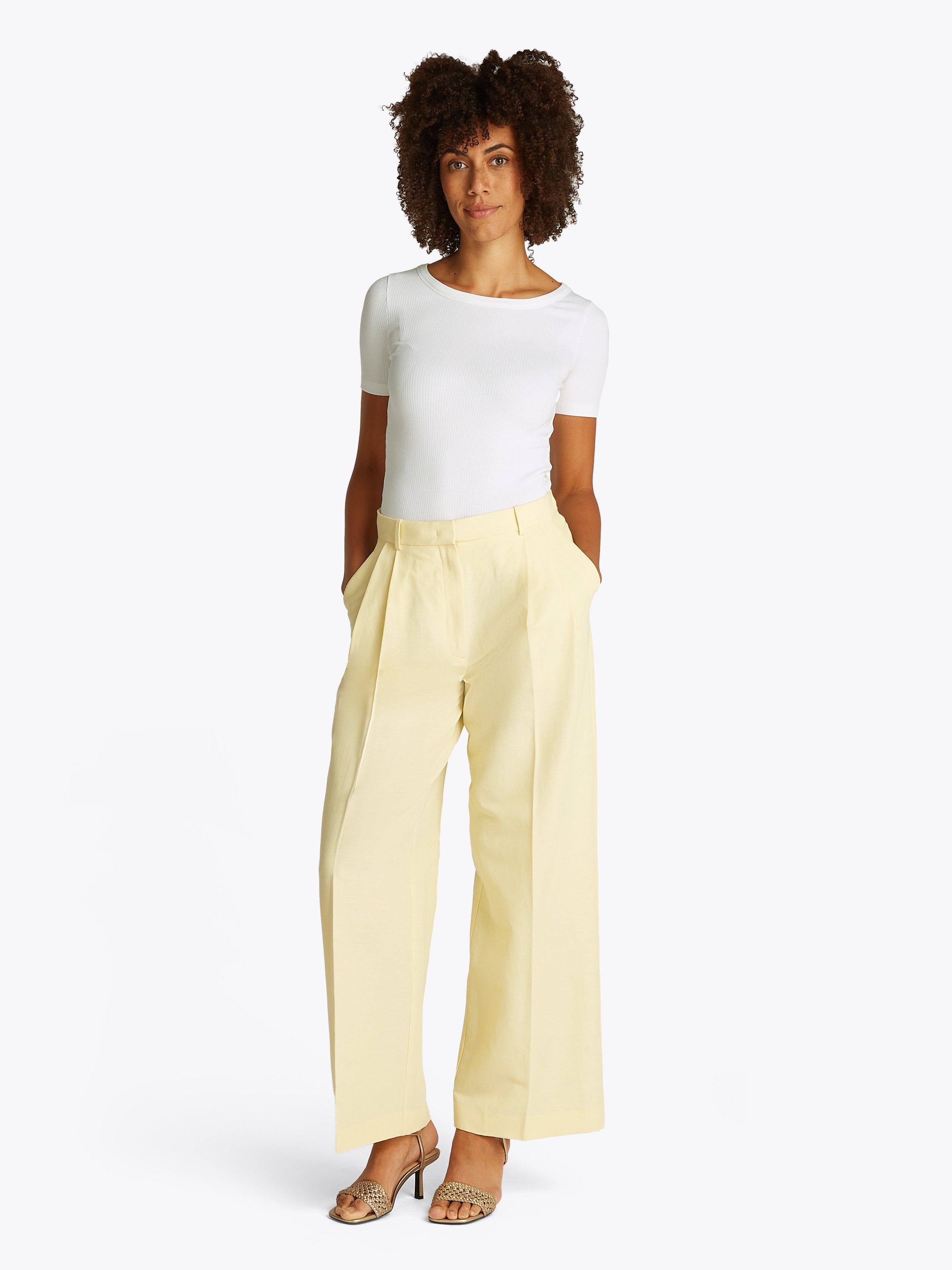 Tommy Hilfiger Rundhalsshirt SLIM 5X2 RIB O-NK SS mit dezenter Tommy Hilfiger Logostickerei