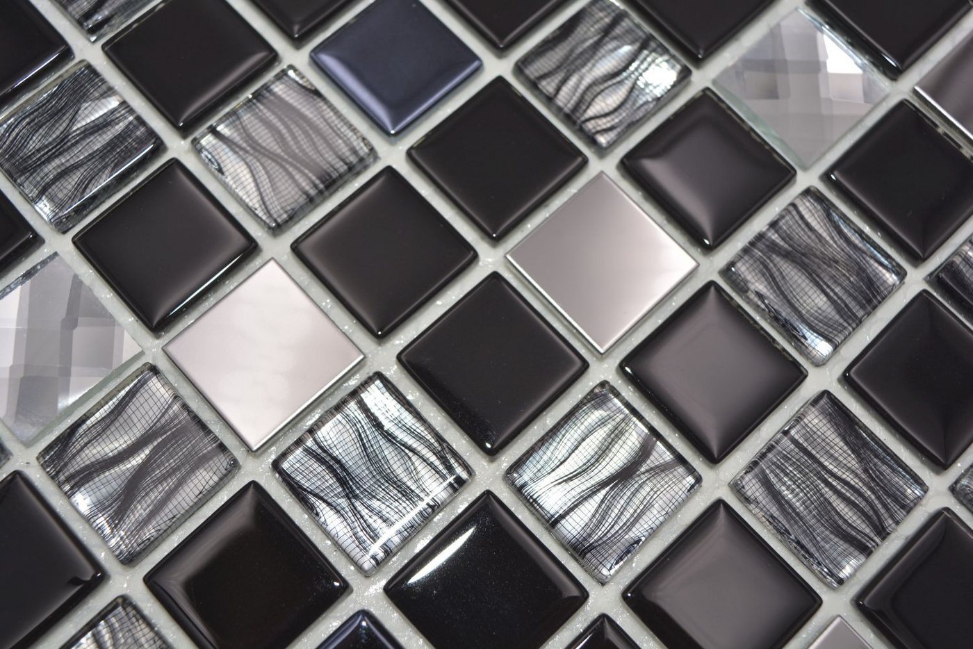 Thumbnail - Mosani Wandfliese Selbstklebende Glasmosaik Edelstahl Mosaikfliesen glänzend, Dekorativer DIY Wandverblender
