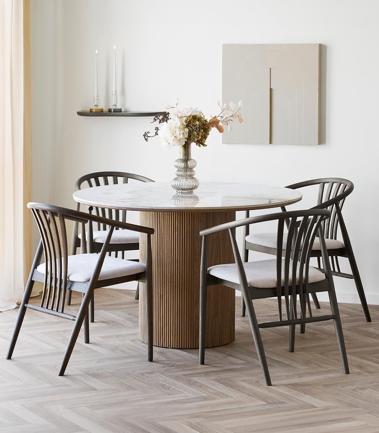 House Nordic Esszimmerstuhl AGUSTIN, Dunkelbraun, Sandgrau, Eichenholz, Stoffbezug, belastbar bis max. 110 kg, B 54 x H 78 x T 57 cm