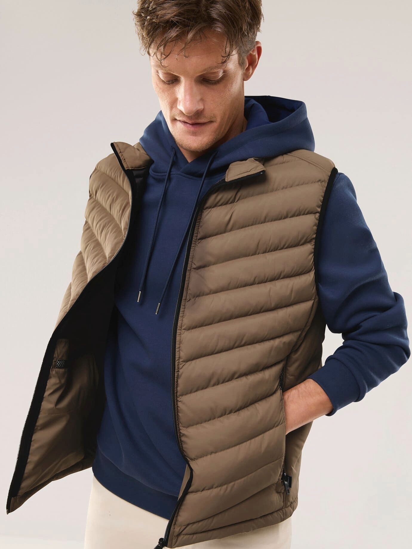 Walbusch Steppweste Herren Klima Leichtsteppweste Flachstrickkragen Kurzarm, Flachstrickkragen