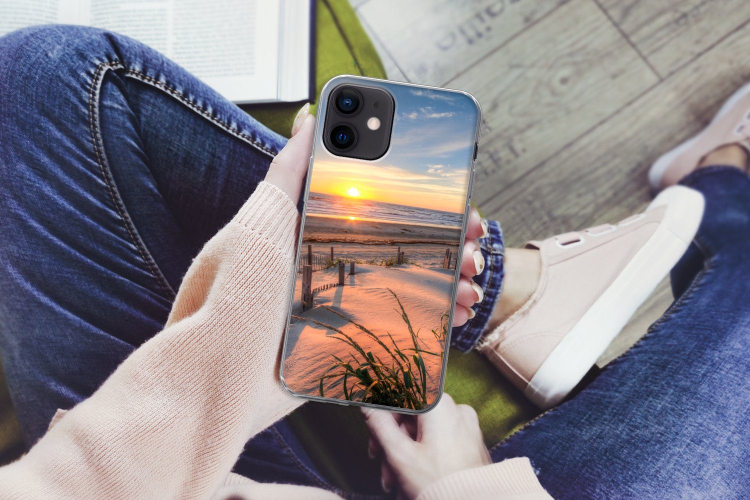 MuchoWow Handyhülle für Apple iPhone 12 Mini Strand - Meer - Düne - Sonnenuntergang - Land, Smartphone-Bumper, Print, Handy Schutzhülle Dünn