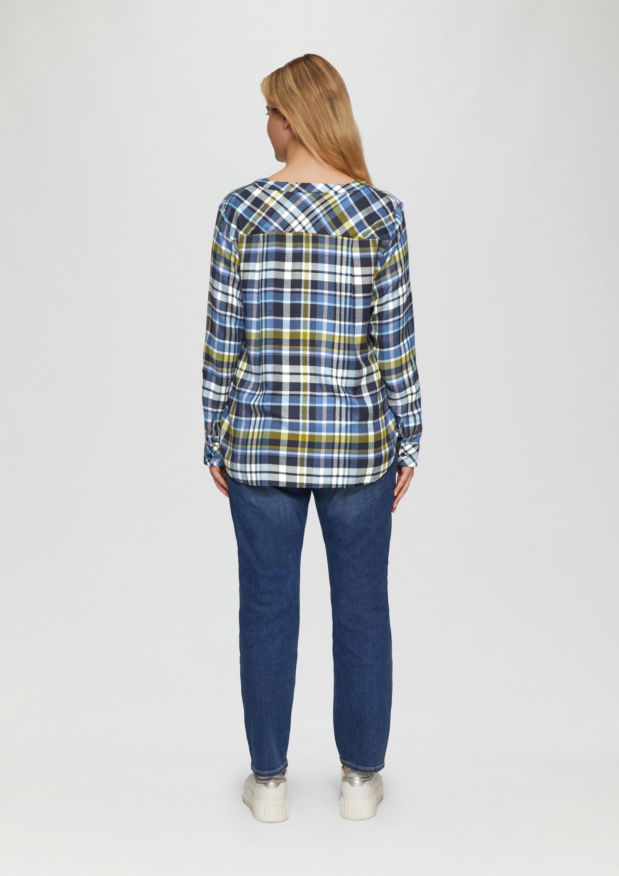 s.Oliver Langarmbluse Bluse Karierte Bluse aus Viskosemix und Krempel-Detail
