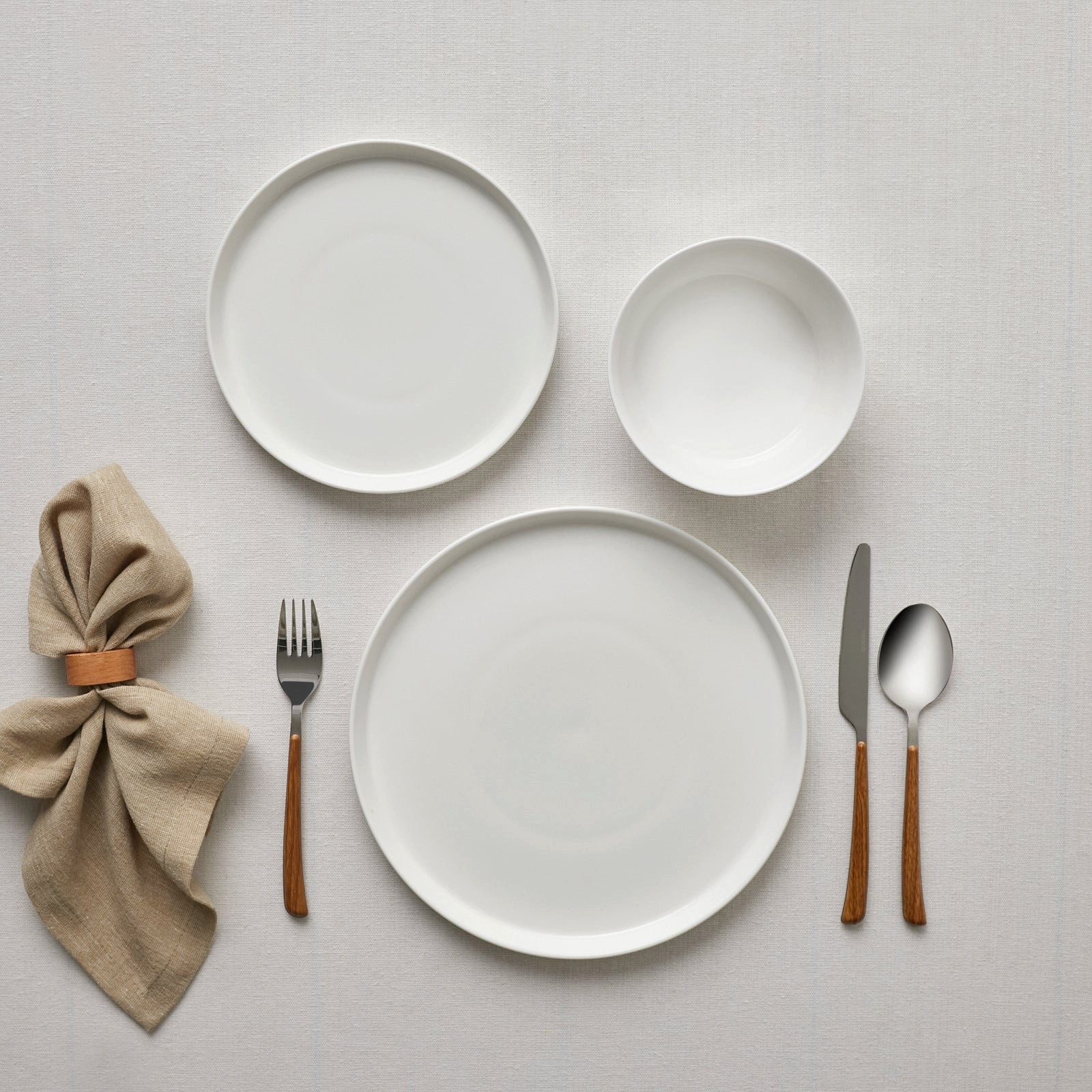 Karaca Geschirr-Set Salvare New Bone Geschirrset 6 Personen 18-teilig Rund (18-tlg), 6 Personen, Bone Porcelain