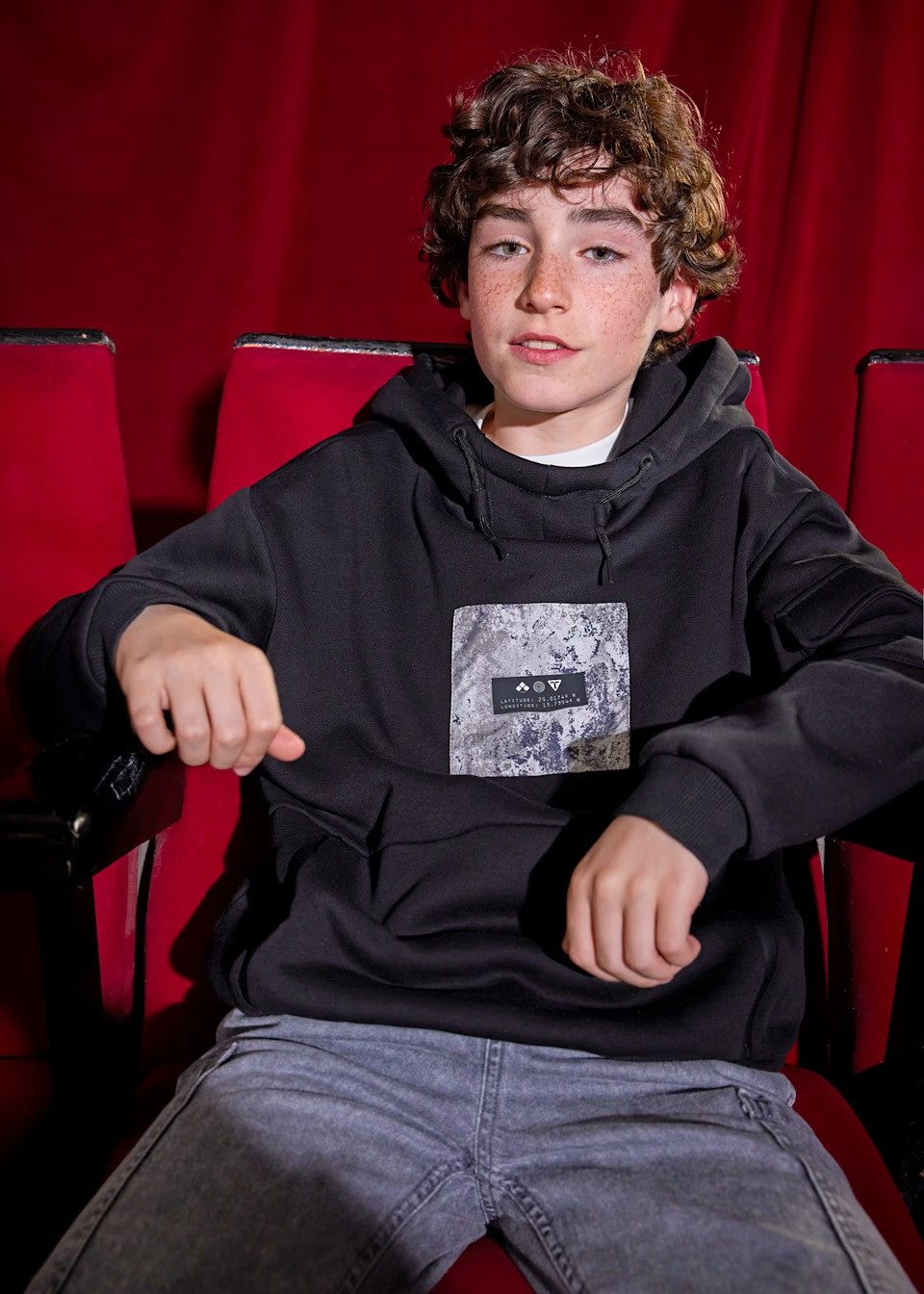 Mayoral Kapuzensweatshirt Teenager Jungen Sweatshirt mit Kapuze in schwarz (740382)