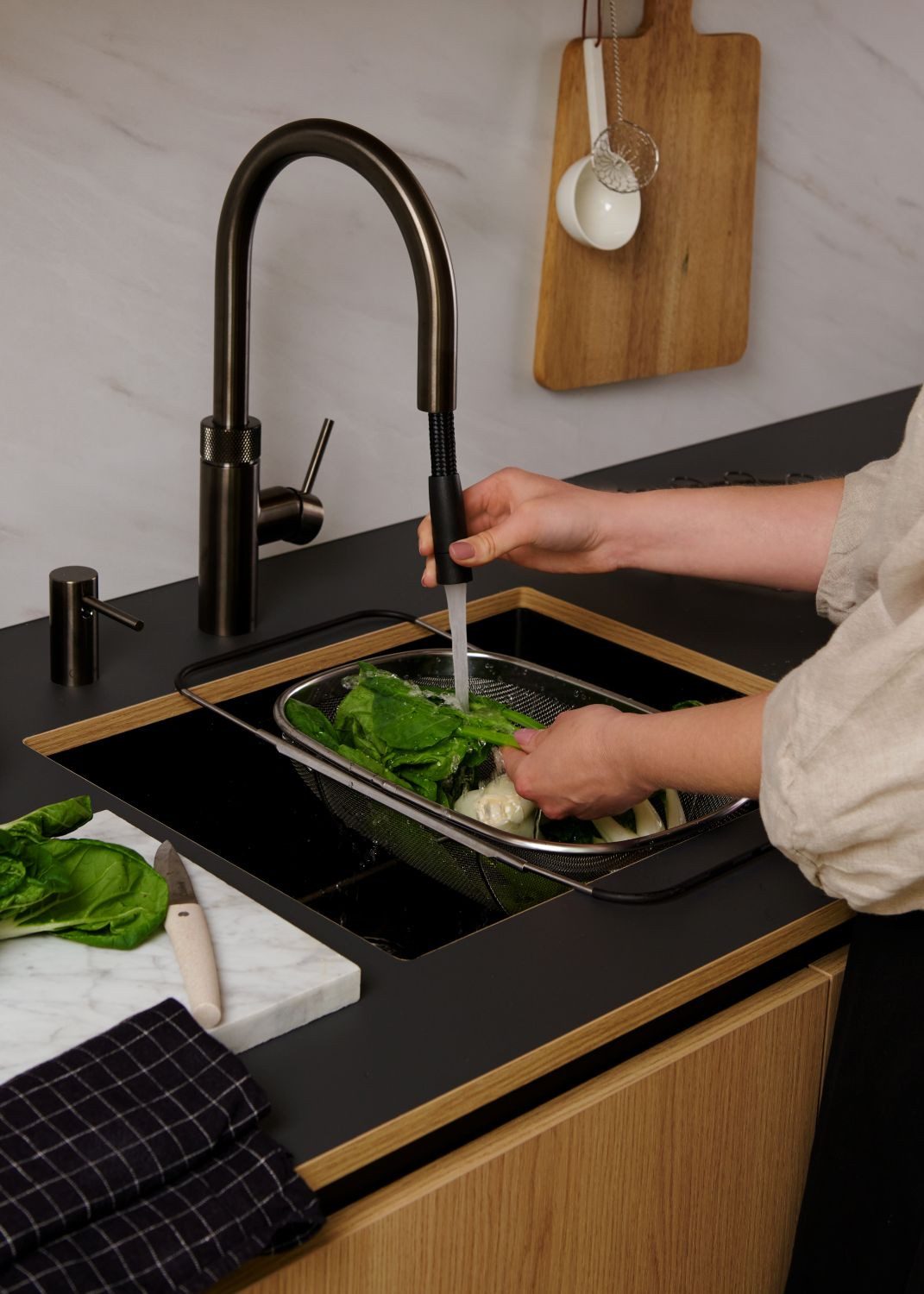 QUOOKER Küchenarmatur Flex Round Set PRO3 Reservoir & CUBE Gunmetal FXRGME PRO3 CUBE2 *inkl. 7 JAHRE GARANTIE* – Bild 4 von 5