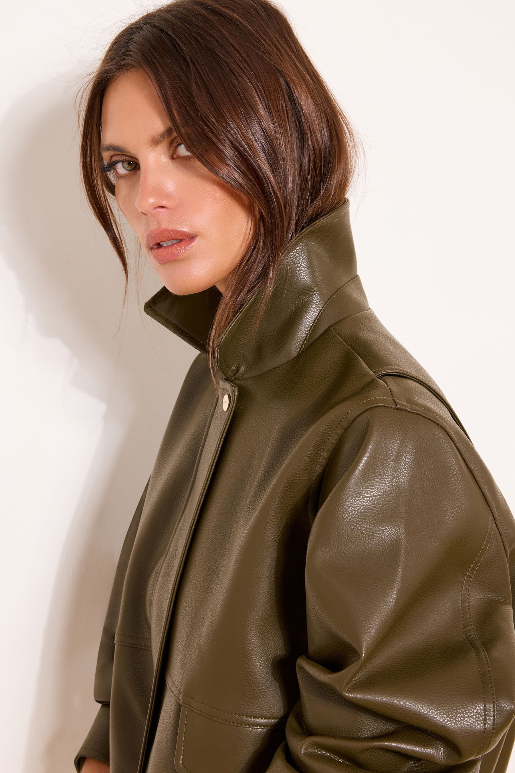 LIPSY Bikerjacke Lipsy Bikerjacke im Stil der 80er Jahre (1-St)