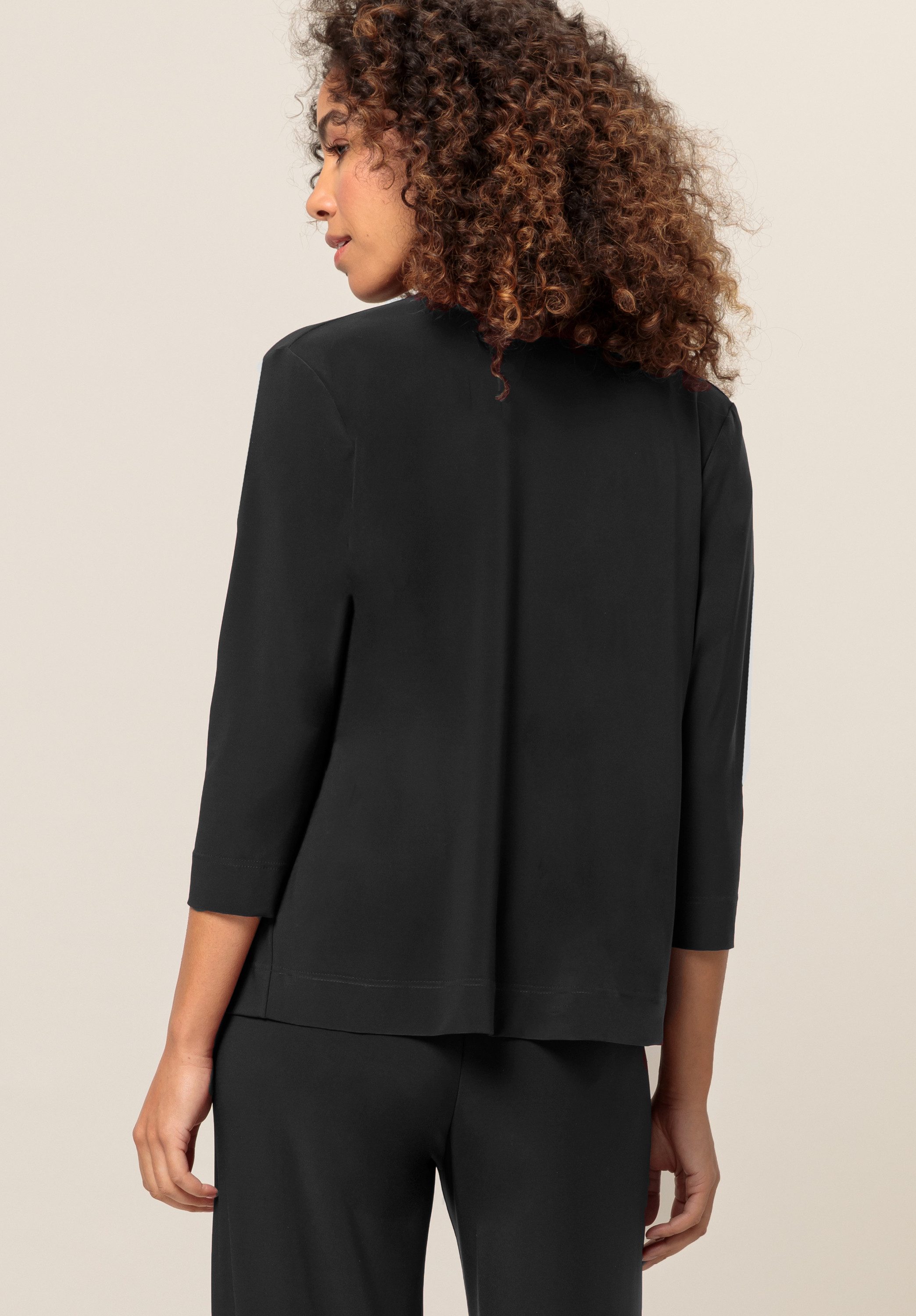 bianca Shirtjacke NIKA aus weichem Technojersey in Trendfarben