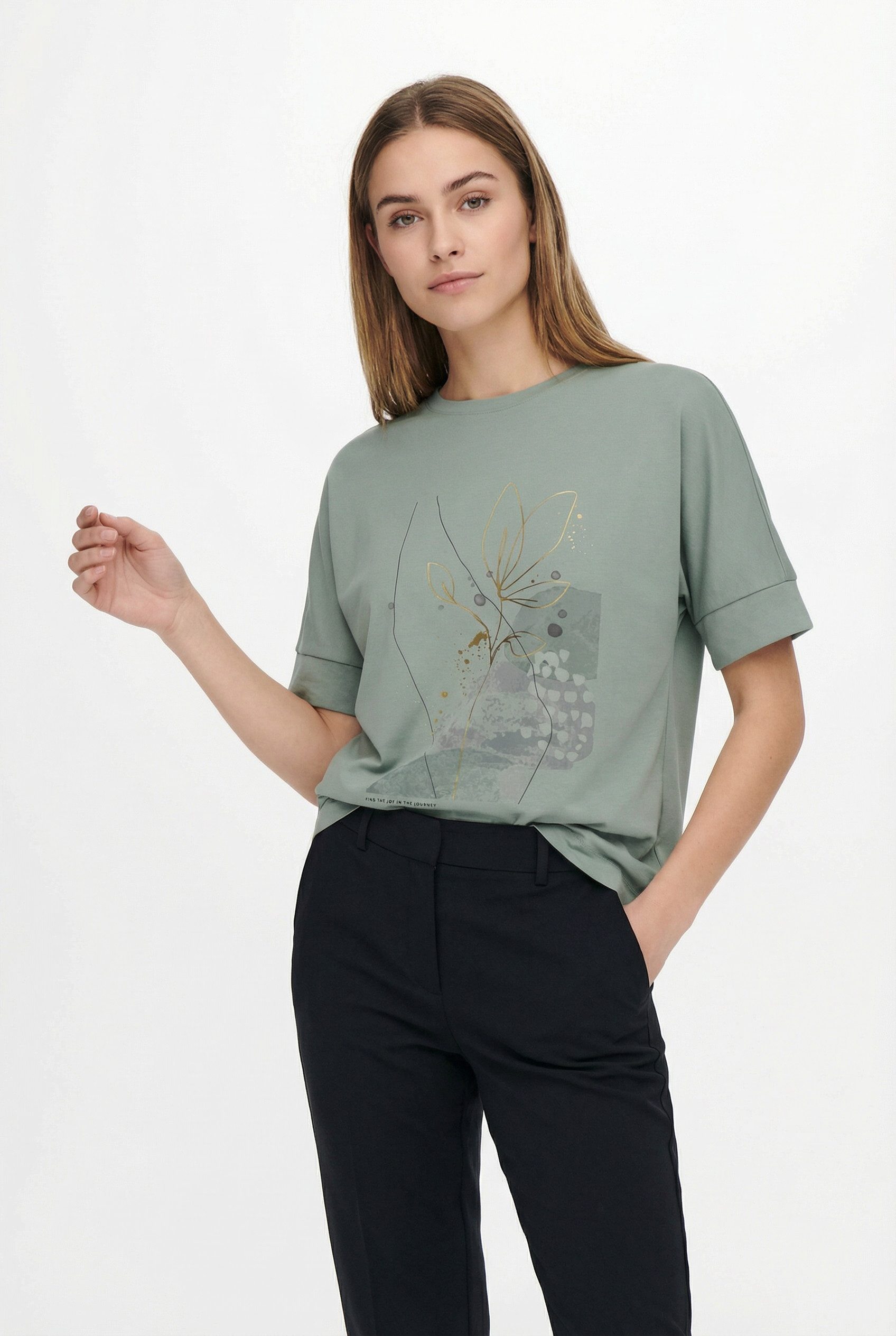 ONLY Kurzarmshirt ONLJANY S/S O-NECK PRINT TOP BOX JRS Viskosemischung, regular fit, Rundhals