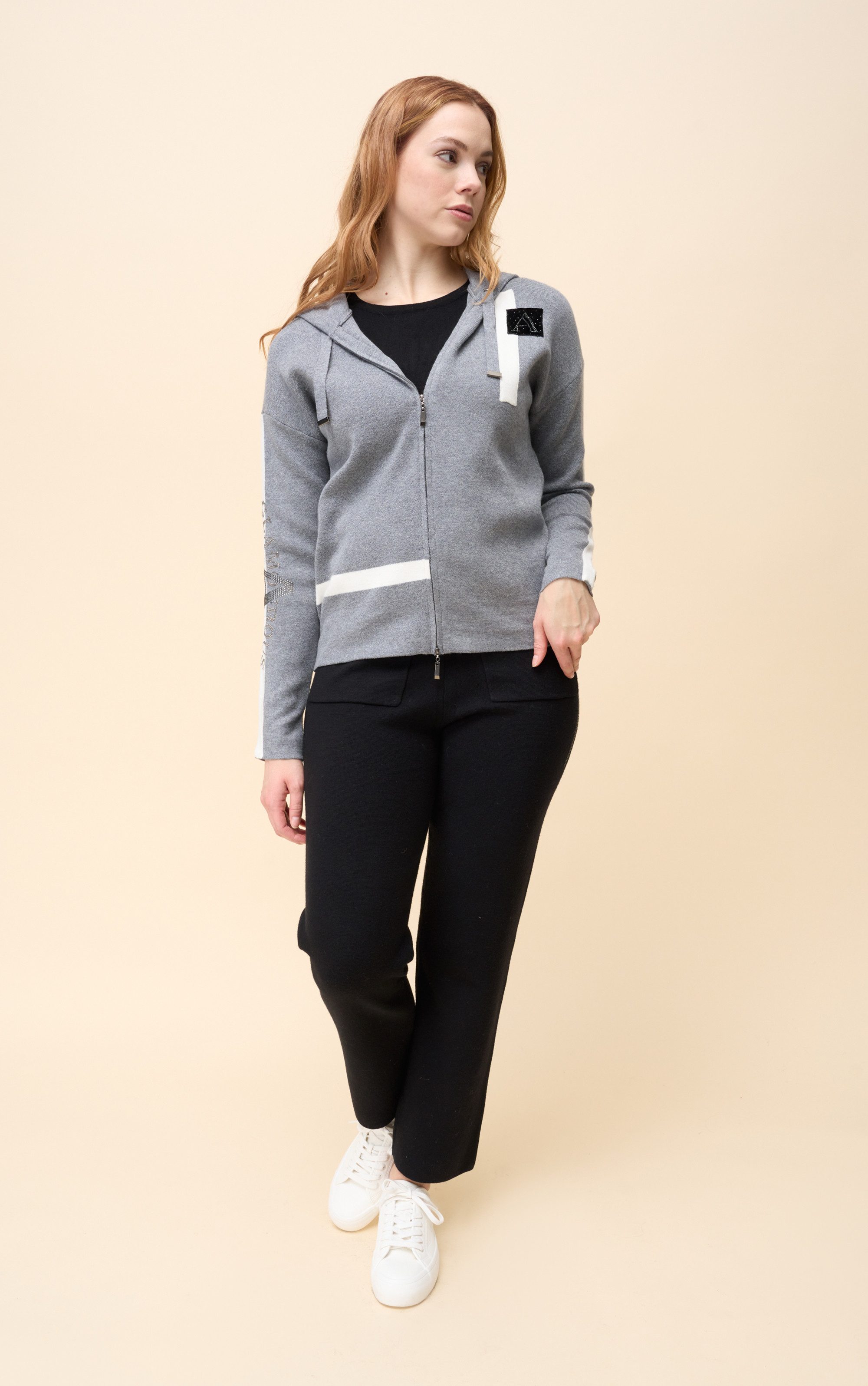 Passioni Kapuzenstrickjacke Sweatjacke mit Kapuze im Color Block-Design mit Strasssteinen