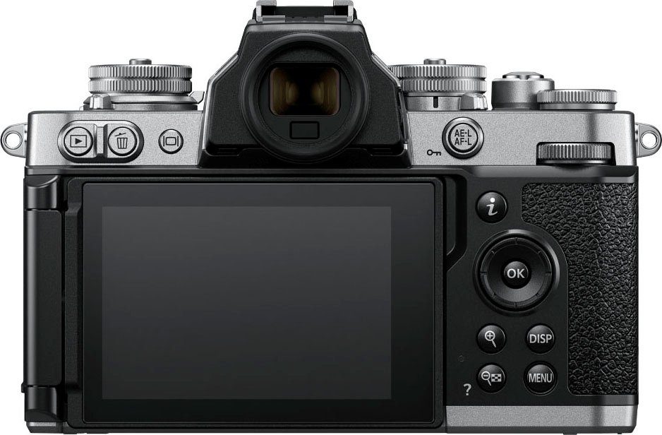 Nikon Z fc + 16-50 VR + 50-250 VR-kit Systemkamera (Z DX 16-50 mm 1:3.5-6.3 VR (SE), Z DX 50-250 mm 1:4.5-6.3 VR, 20,9 MP, Bluetooth, WLAN)