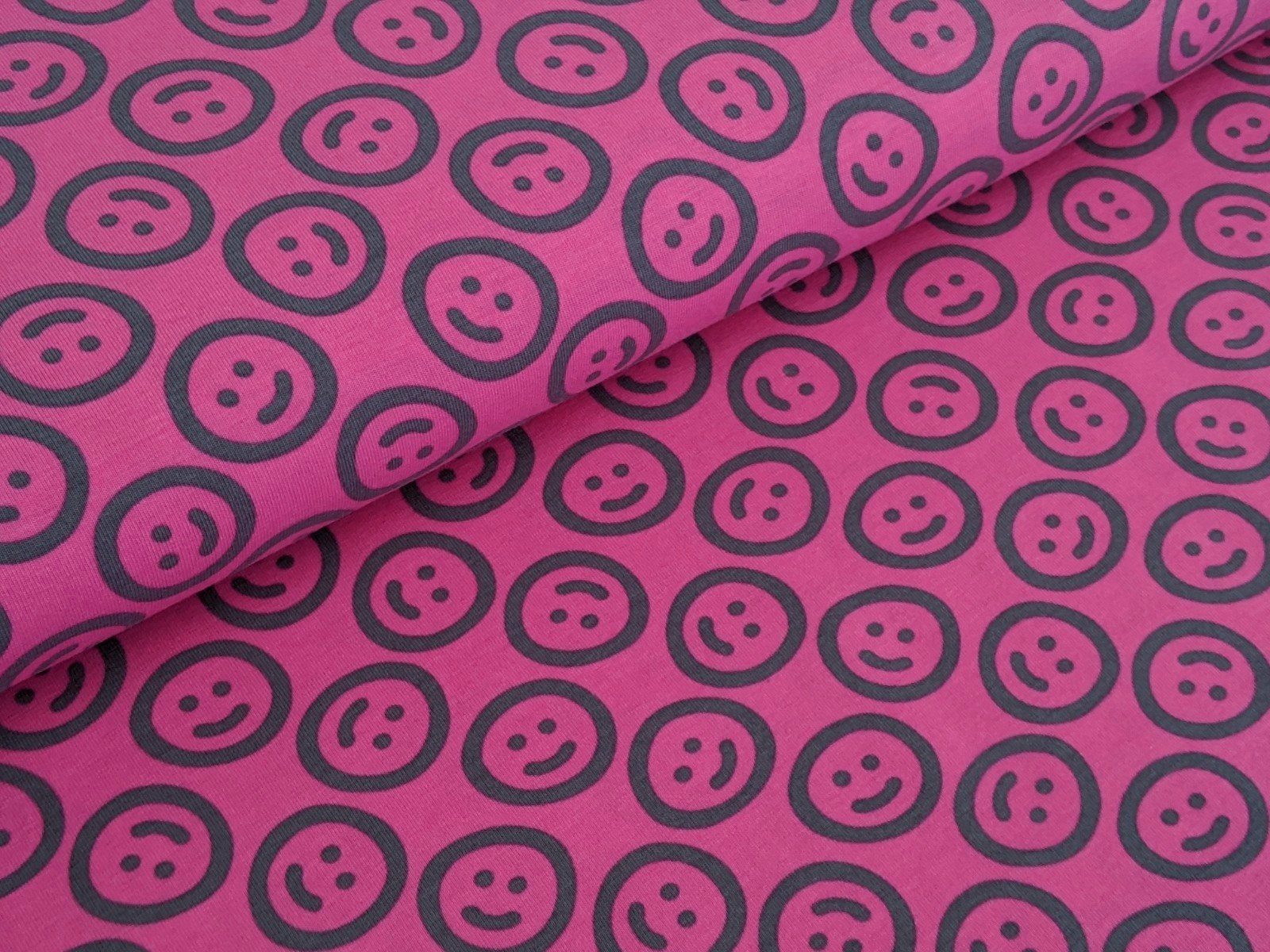 Corileo Stoff »Baumwolljersey Smili Motive Pink Stoff Meterware Jersey  Smiley« online kaufen | OTTO