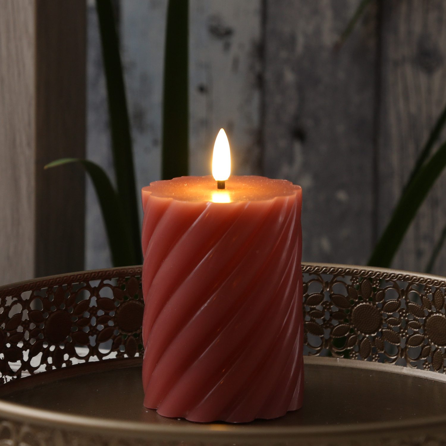 MARELIDA LED-Kerze TWIST Echtwachs gedrehte Stumpenkerze flackernd H: 12,5cm Timer rosa, LED Classic, warmweiß (2100K bis 3000K)