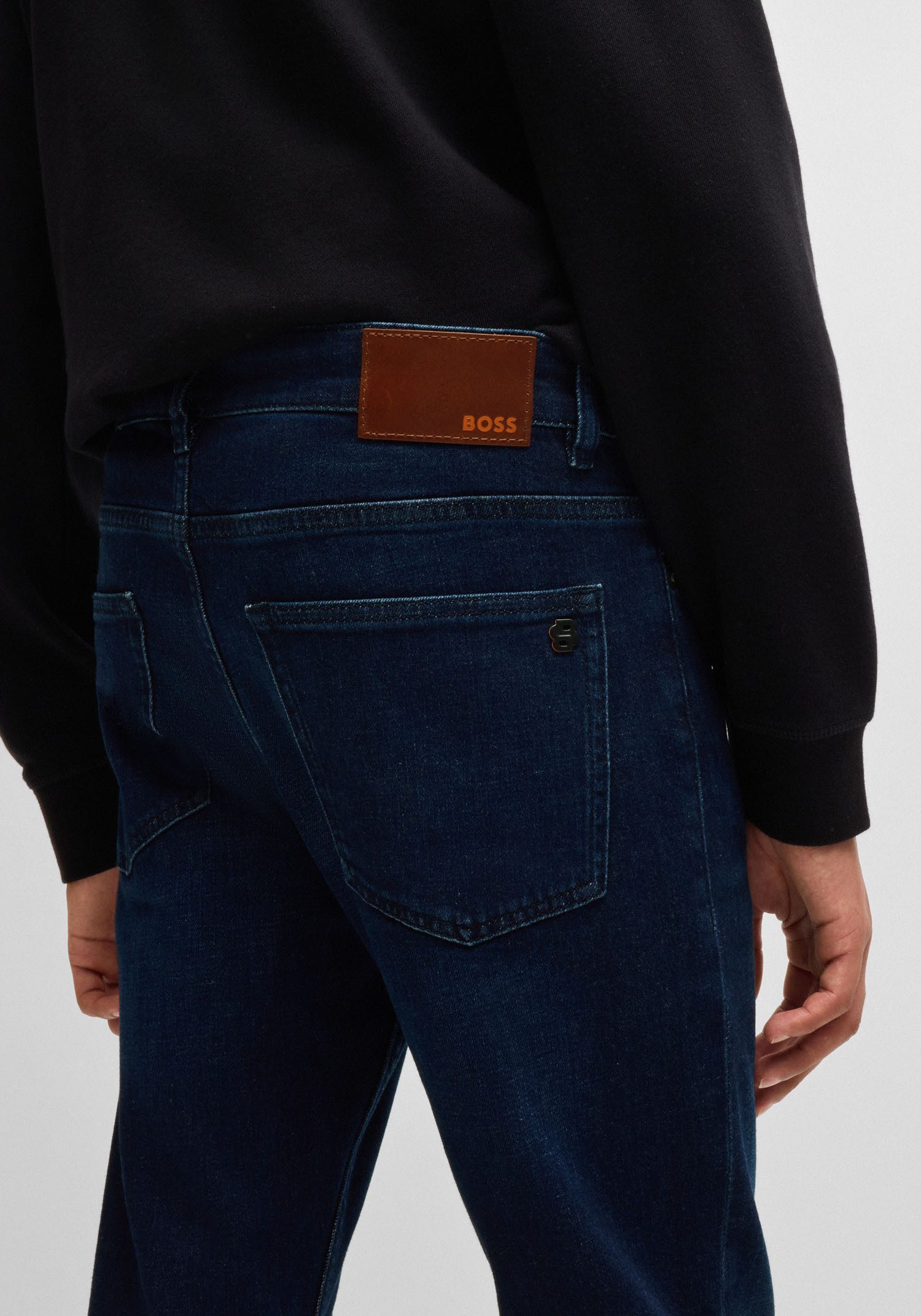 BOSS ORANGE Slim-fit-Jeans Delaware Soft-Motion-Denim Schmale Silhouette bei mittlerer Leibhöhe – Bild 3 von 5