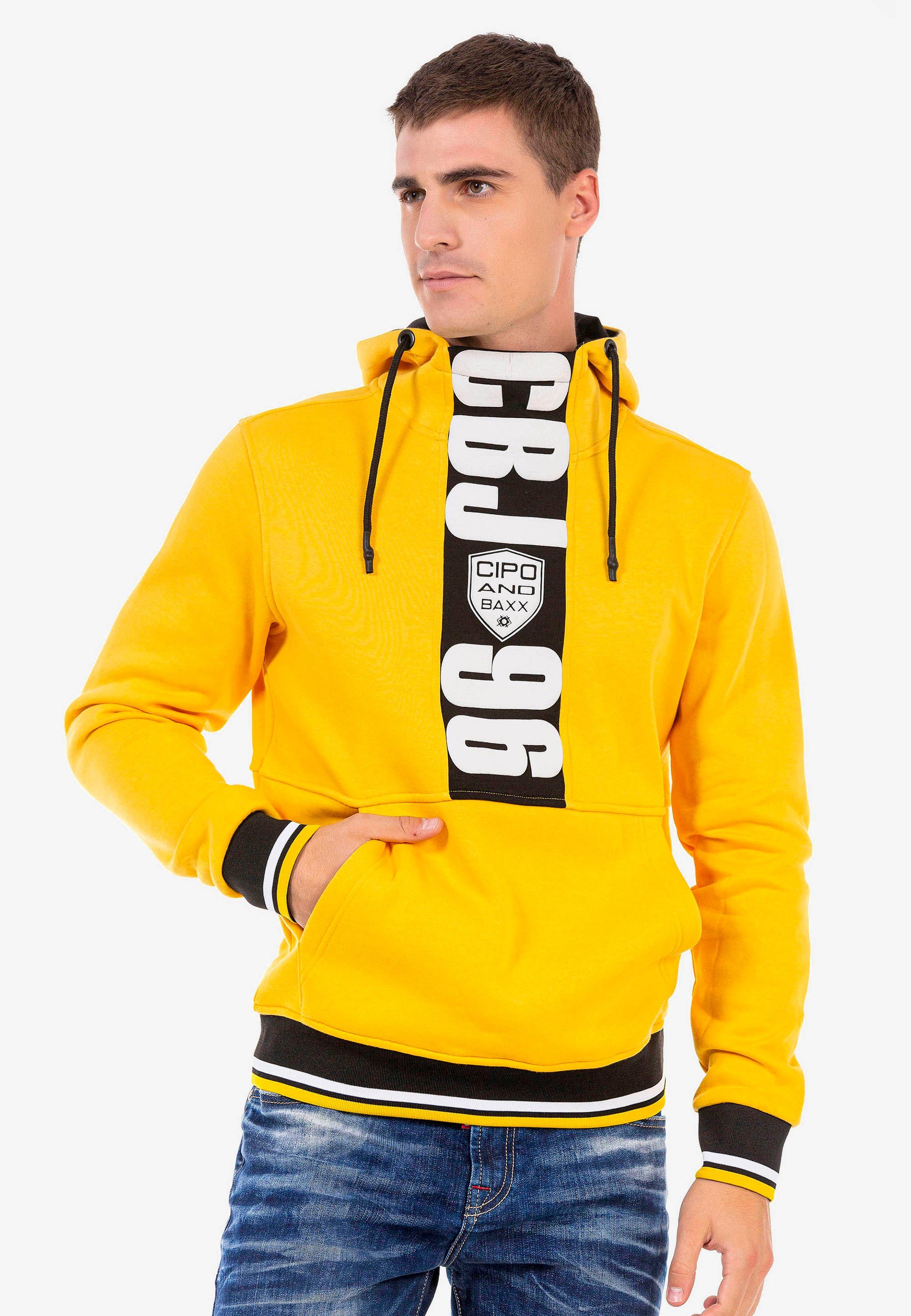 Markenprints gelb Kapuzensweatshirt mit & tollen Baxx Cipo