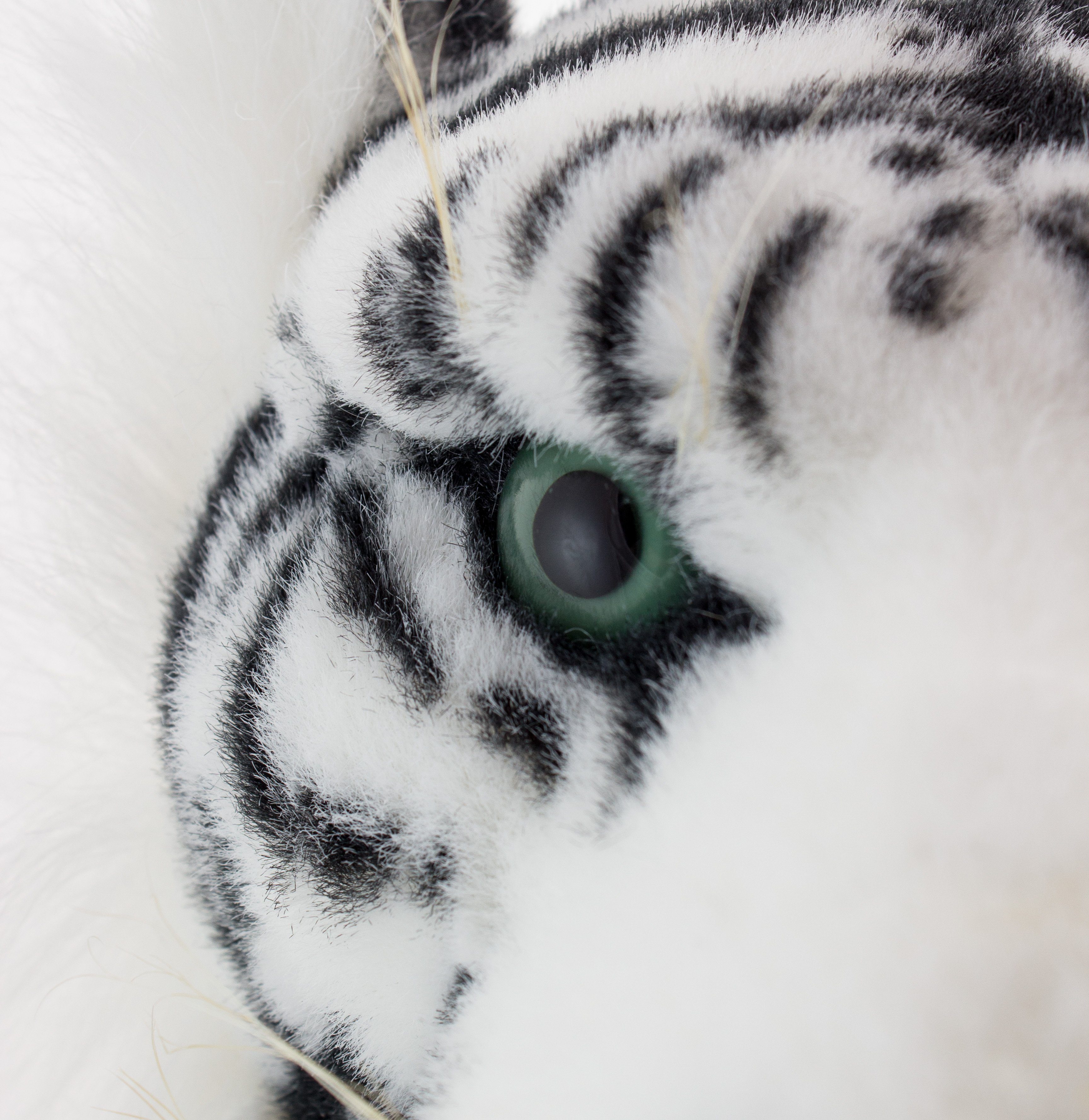 BRUBAKER Kuscheltier Liegender Tiger 60 cm lebensecht (1-St., König des Dschungels), Stofftier Plüschtier