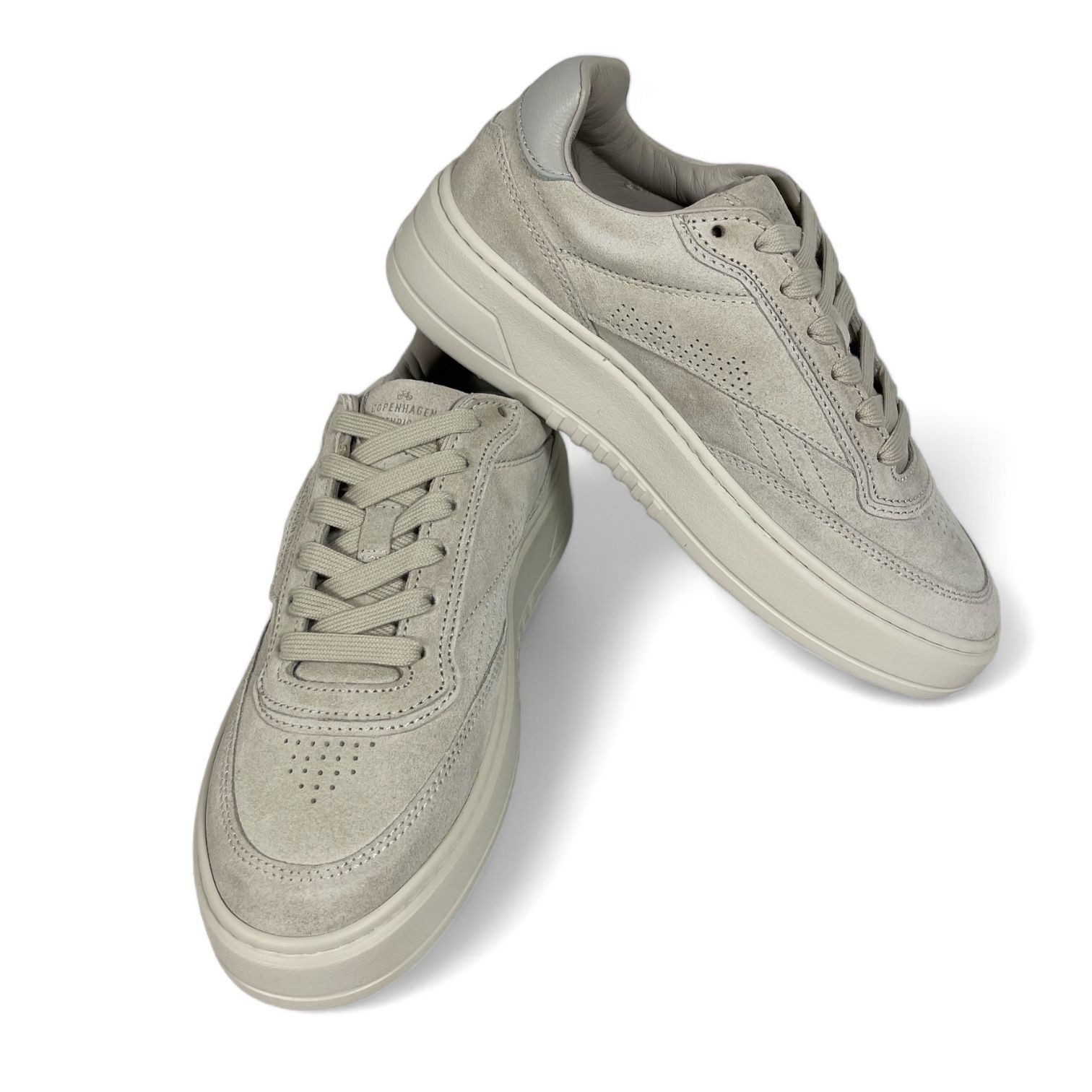 Sneaker