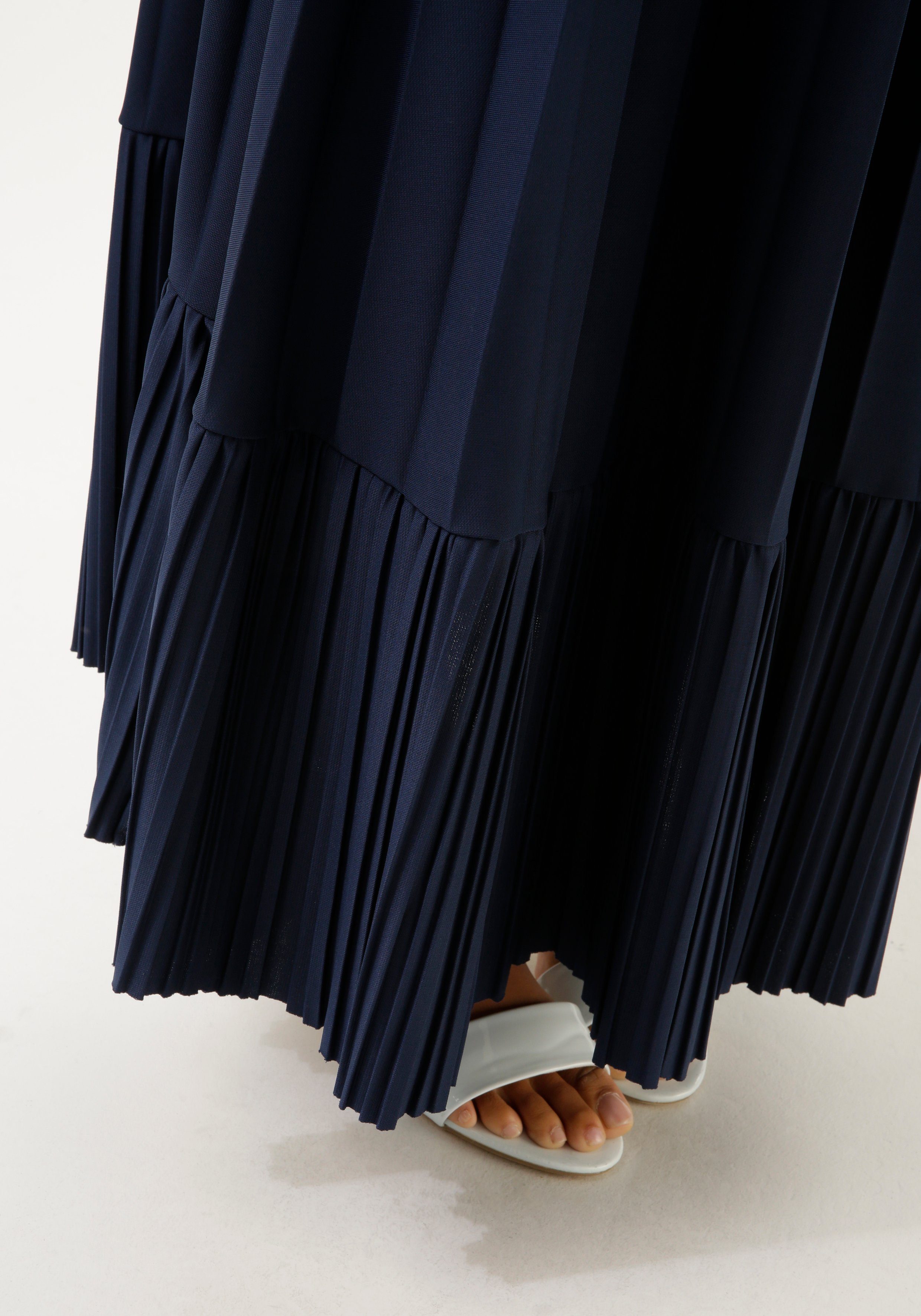 Aniston CASUAL Maxikleid Rockteil mit Volant aus Plissee