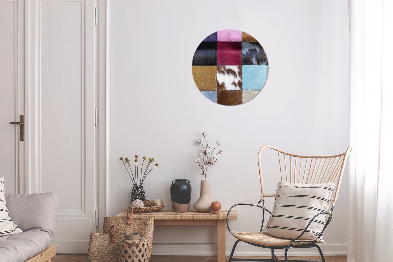 MuchoWow Gemälde Ein farbenfroher unter Kreis mit Rundes Wohnzimmer, Kuhfell, Wandbild, Forex, (1 Wanddekoration cm anderem 30x30 Karoteppich St)