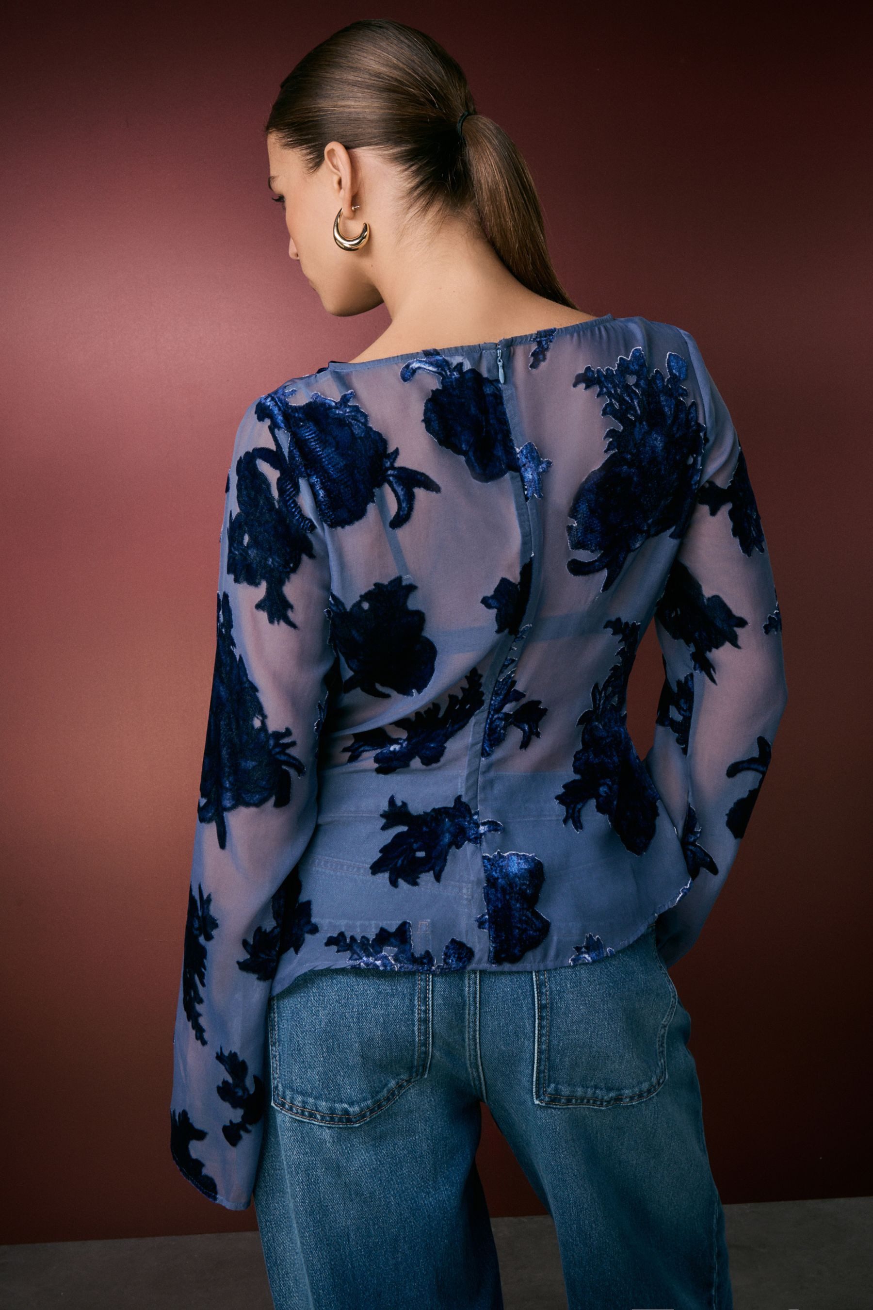 Next Blusenshirt Transparentes Langarmoberteil mit Samtbeflockung (1-tlg) günstig online kaufen