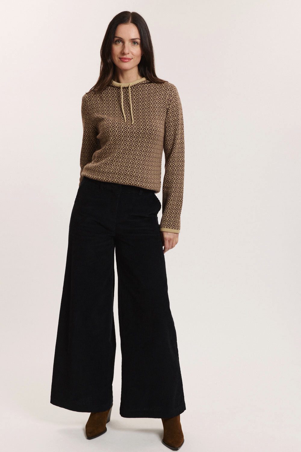 Tranquillo Cordhose Damen Paolaa GOTS-Bio-Baumwolle Mid-Waist extra weites Bein unifarben Hose mit weichem Baummwollcord für lässige, zugleich feminine Looks