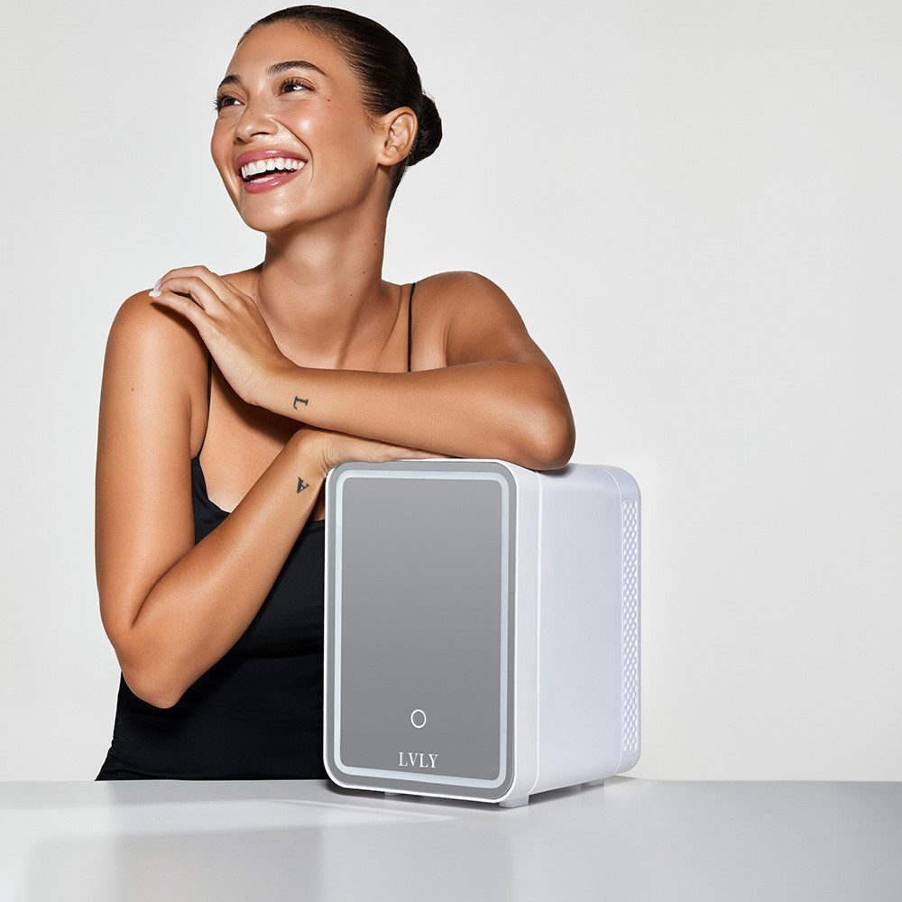LVLY Kühlbox Kosmetikkühlschrank, LED-Spiegel & Temperaturregelung I Beauty Fridge Make-up