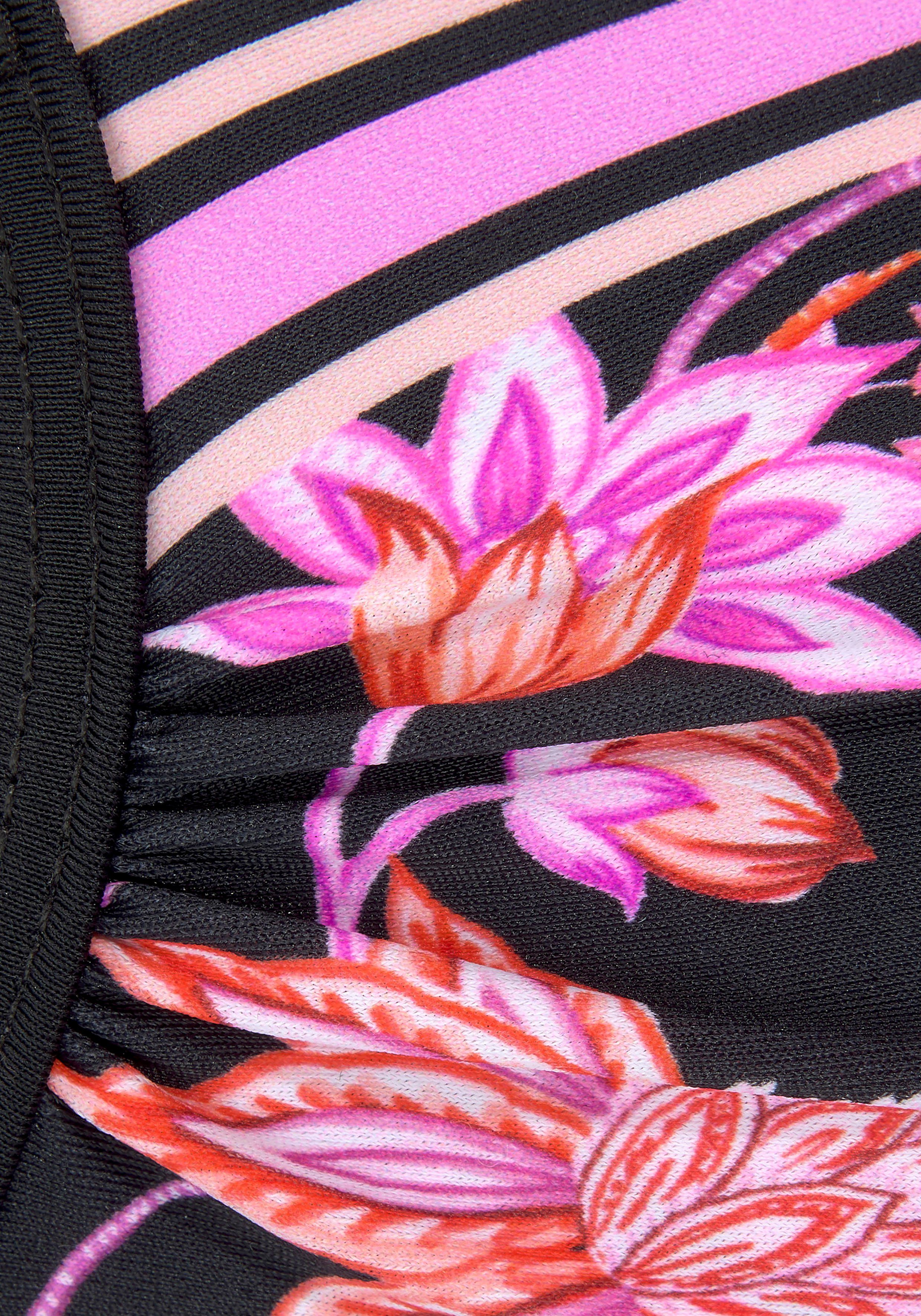 LASCANA Bügel-Bikini-Top Bohemian, mit platzierten Streifen