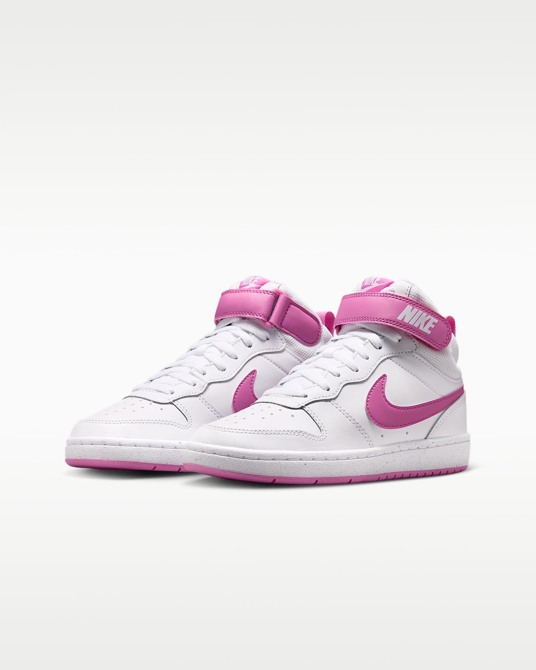 Nike Sportswear Court Borough Mid 2 (GS) Sneaker Design auf den Spuren des Air Force 1 für Jugendliche