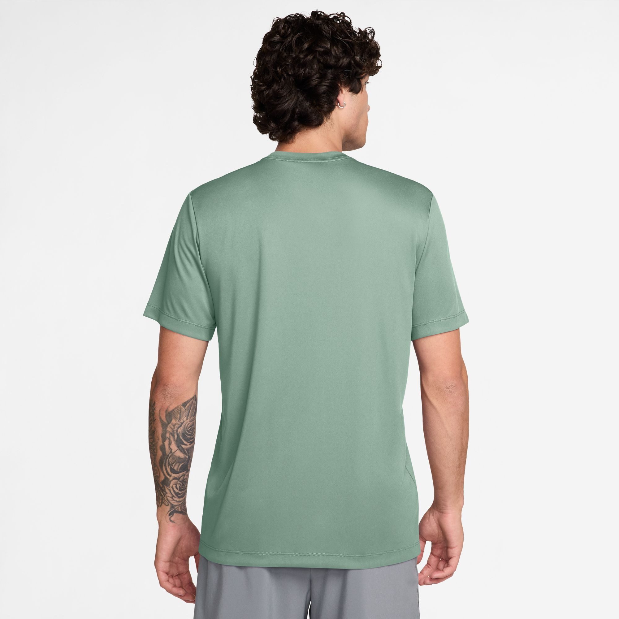 Nike T-Shirt M NK DF TEE STD FLEX sportlicher Schnitt, für Sportmode und Streetwear