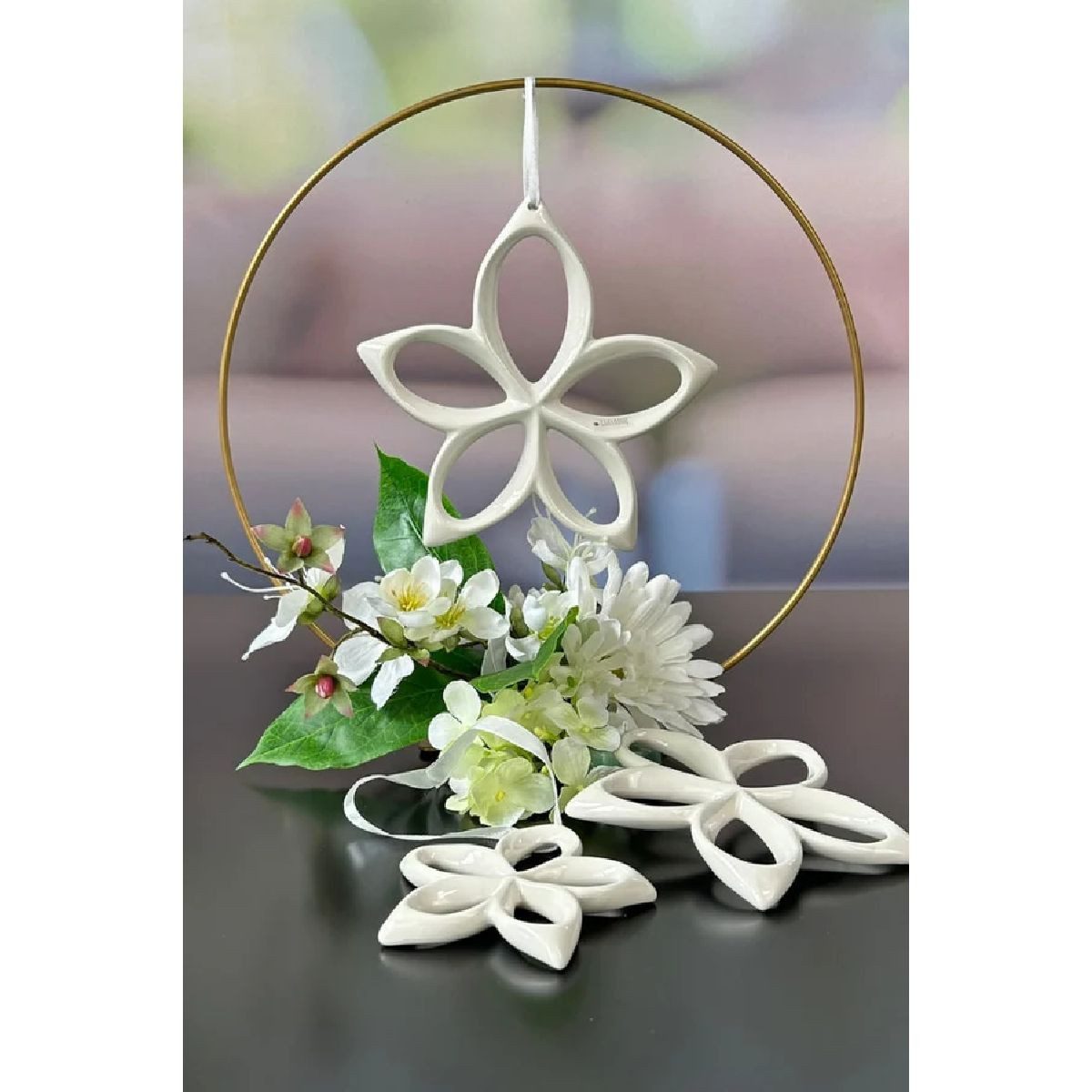 TIZIANO - DESIGN & EMOTIONS Dekohänger Blume Lorina creme-weiß – Keramik Hängedeko