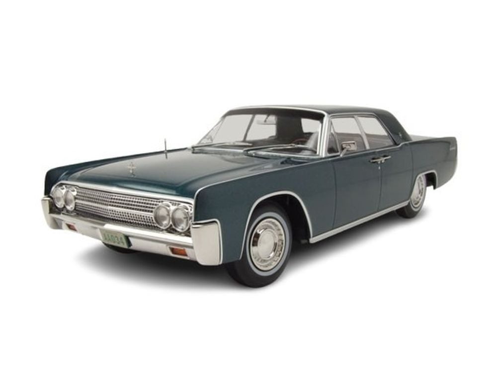 KK Scale Modellauto Lincoln Continental Sedan 1963 dunkelgrün metallic Matrix, Maßstab 1:18