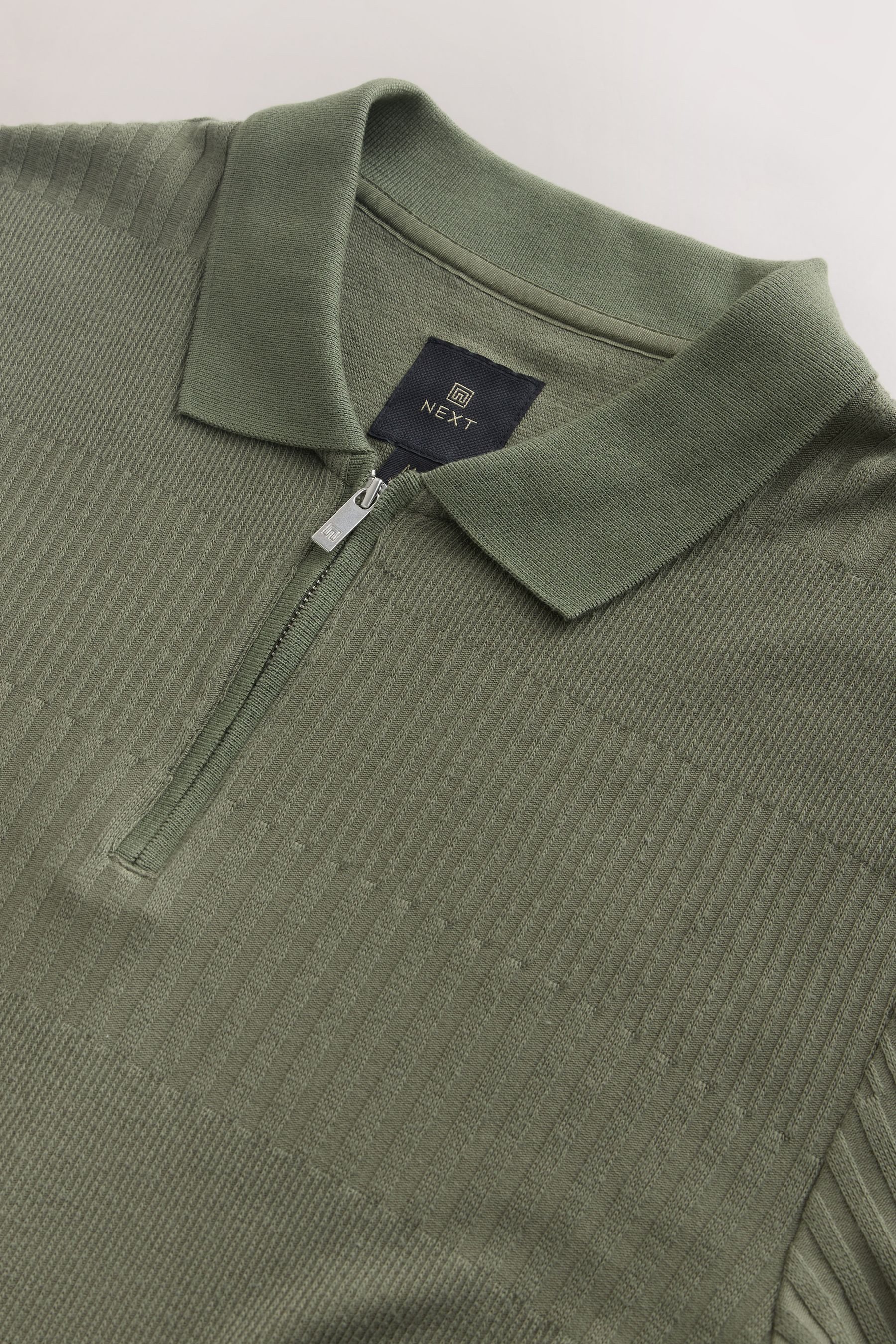 Next Poloshirt Poloshirt mit RV-Kragen und Blockfarben (1-tlg)