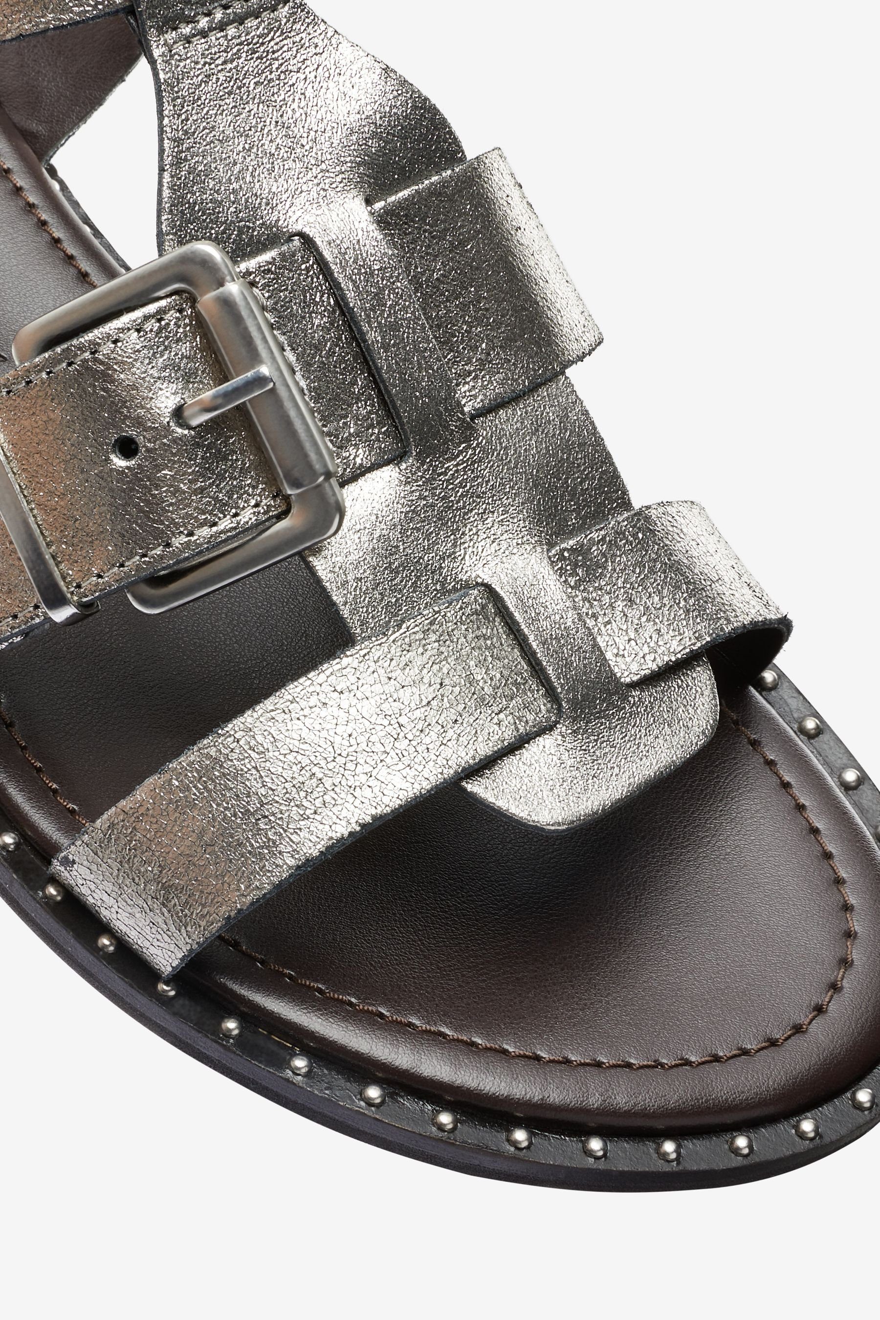 mit (1-tlg) Comfort Silver Sandale Next Leder Römersandalen Nieten aus Forever