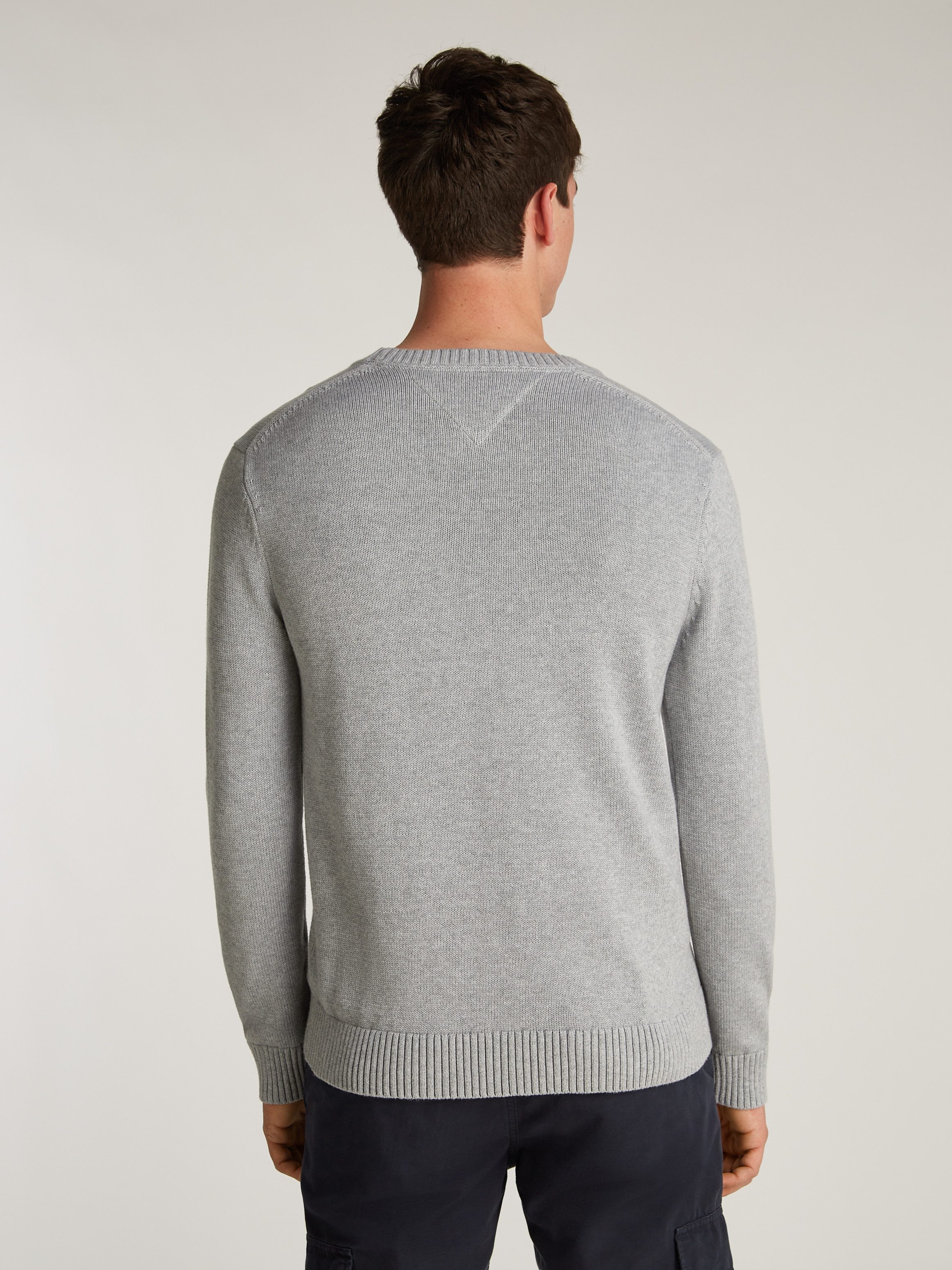 Tommy Jeans Strickpullover TJM SLIM ESSNTLS C-NECK SWEATER mit Markenlogo a günstig online kaufen