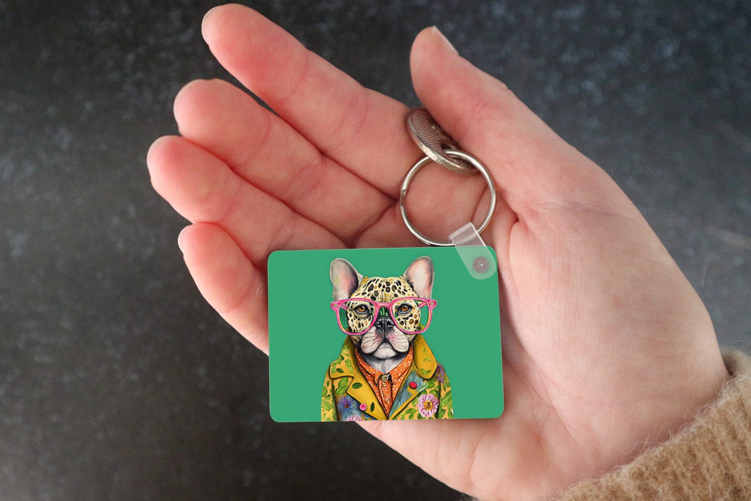 MuchoWow Schlüsselanhänger Bulldogge - Brille - Design - Hund - Tiere, Rechteckig mit Schlüsselring, Geschenk, Accessoire, 6x4 cm