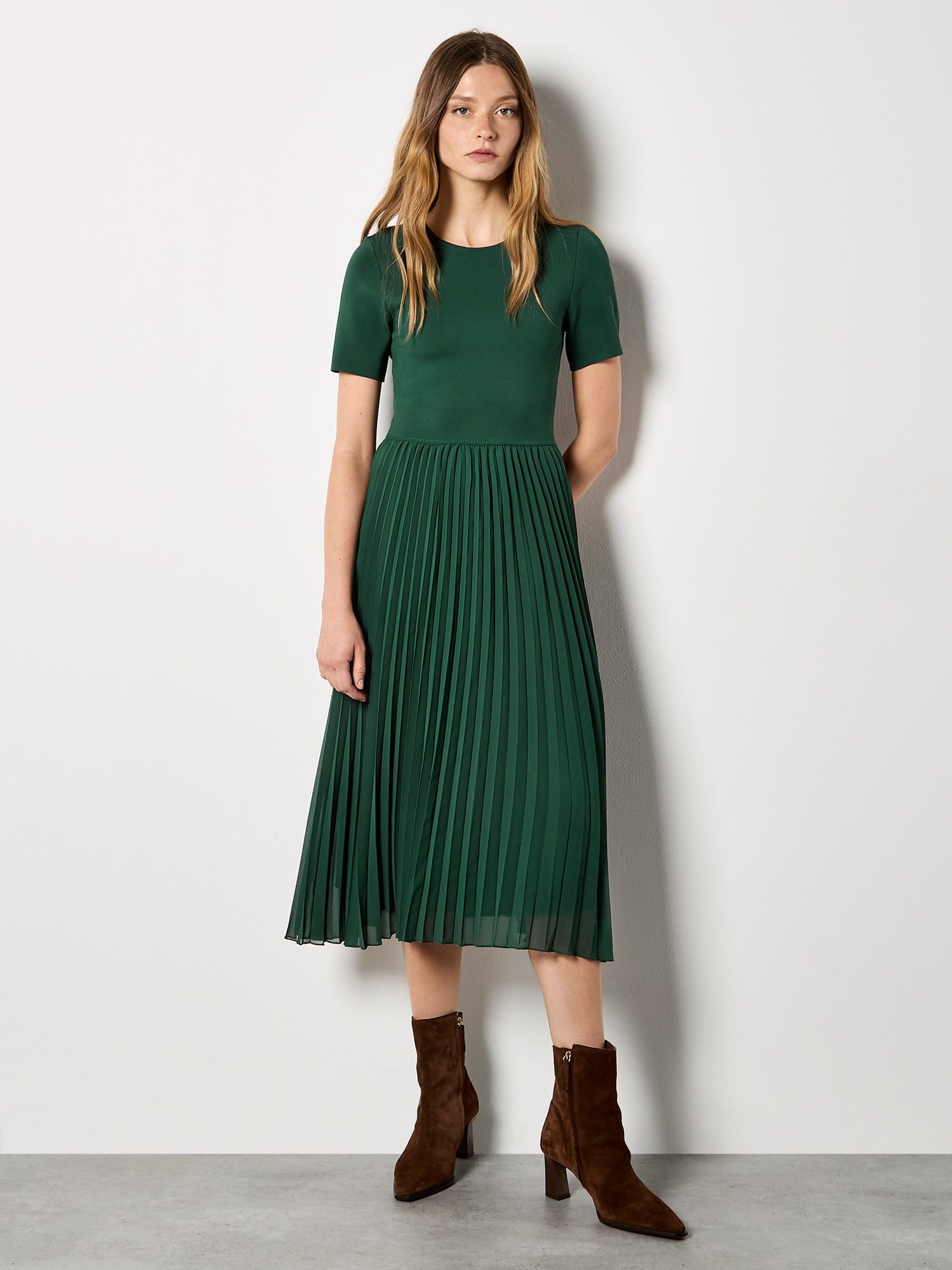 Apricot Midikleid Kleid im Materialmix mit Strickoberteil und Plisseerock günstig online kaufen